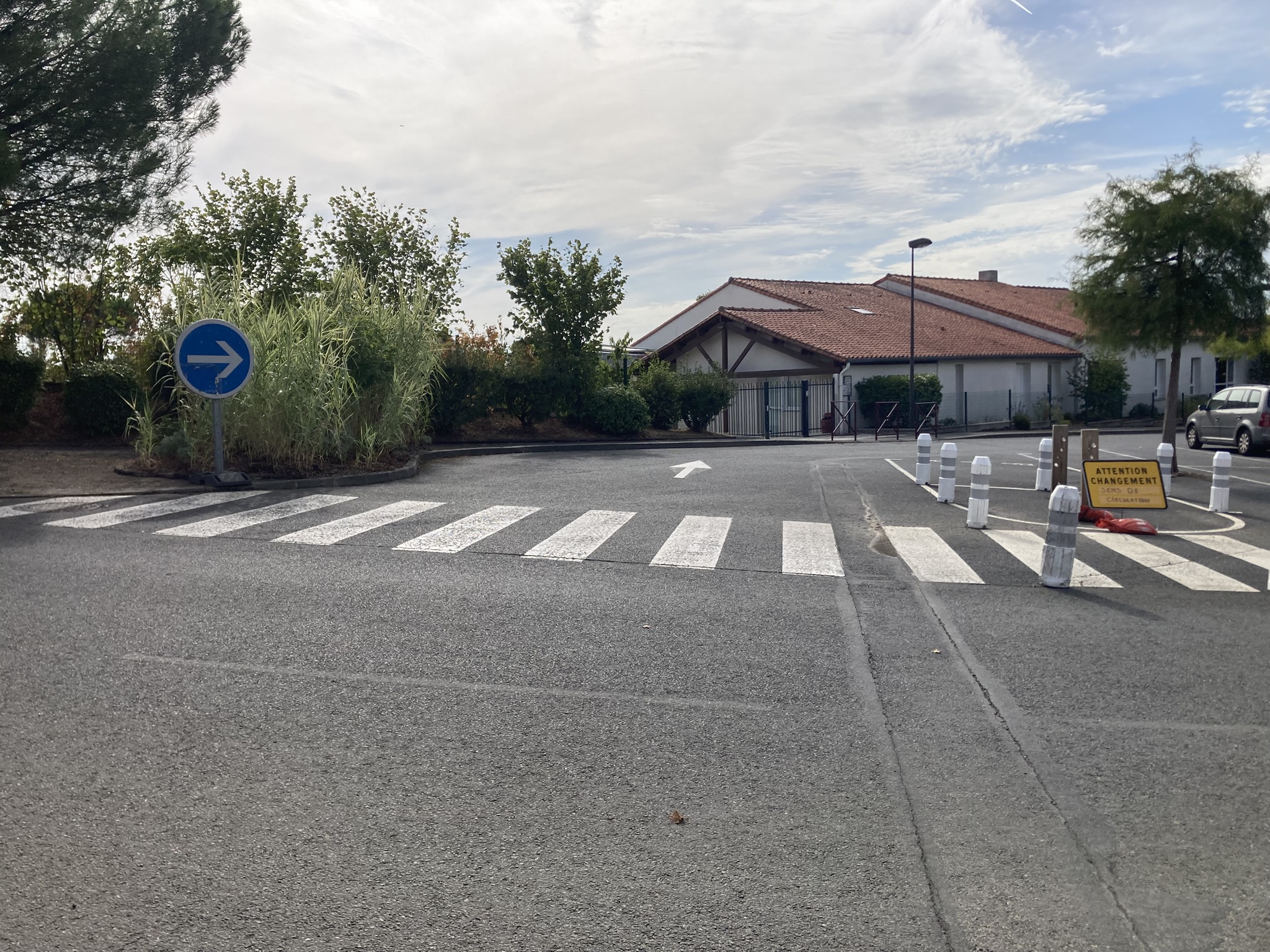 1 - parking ecole PP.JPEG