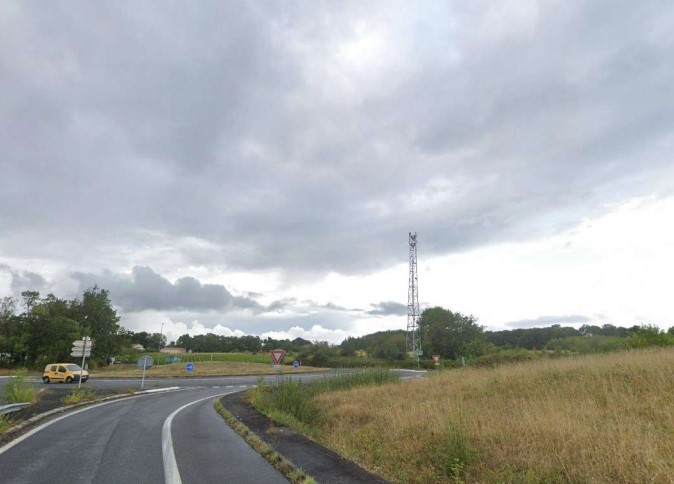 Installation nouvelle antenne-relais.jpg