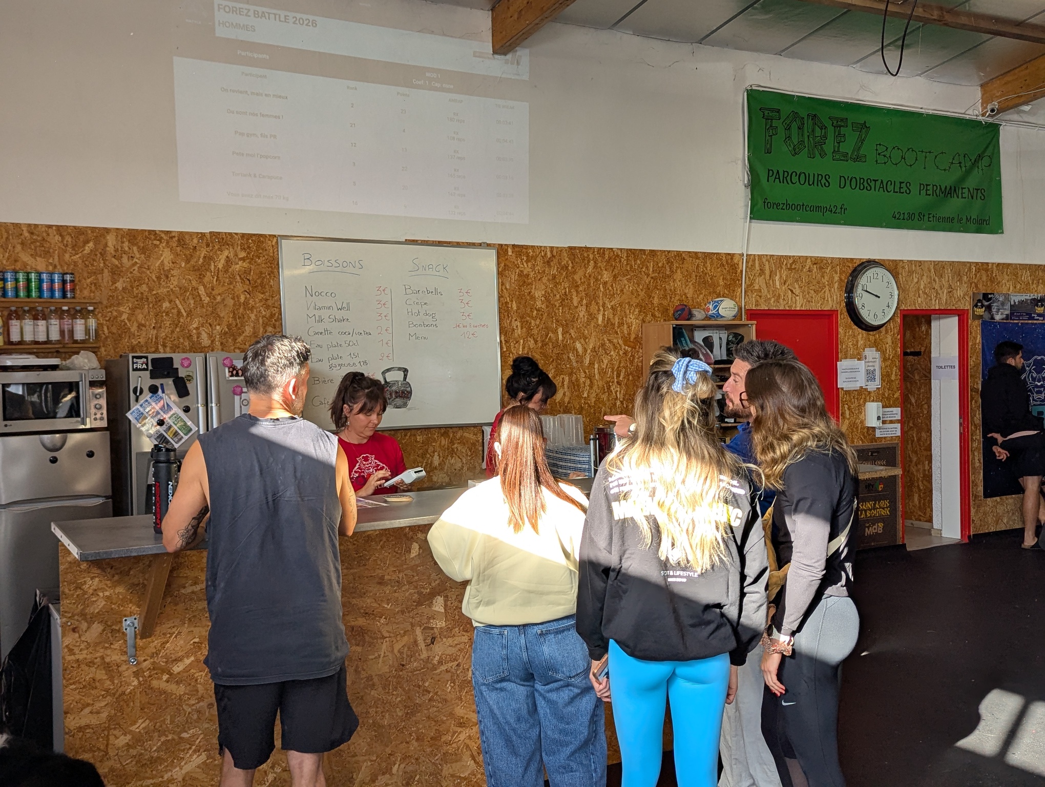 compet CrossFit2.resized.jpg