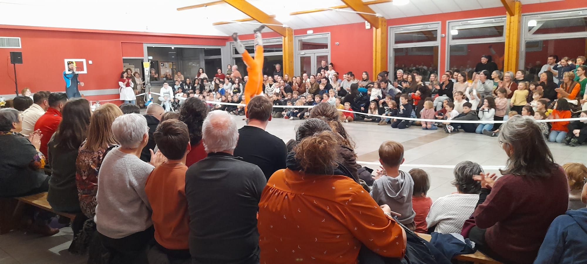 Spectacle médiathèque 2.jpg