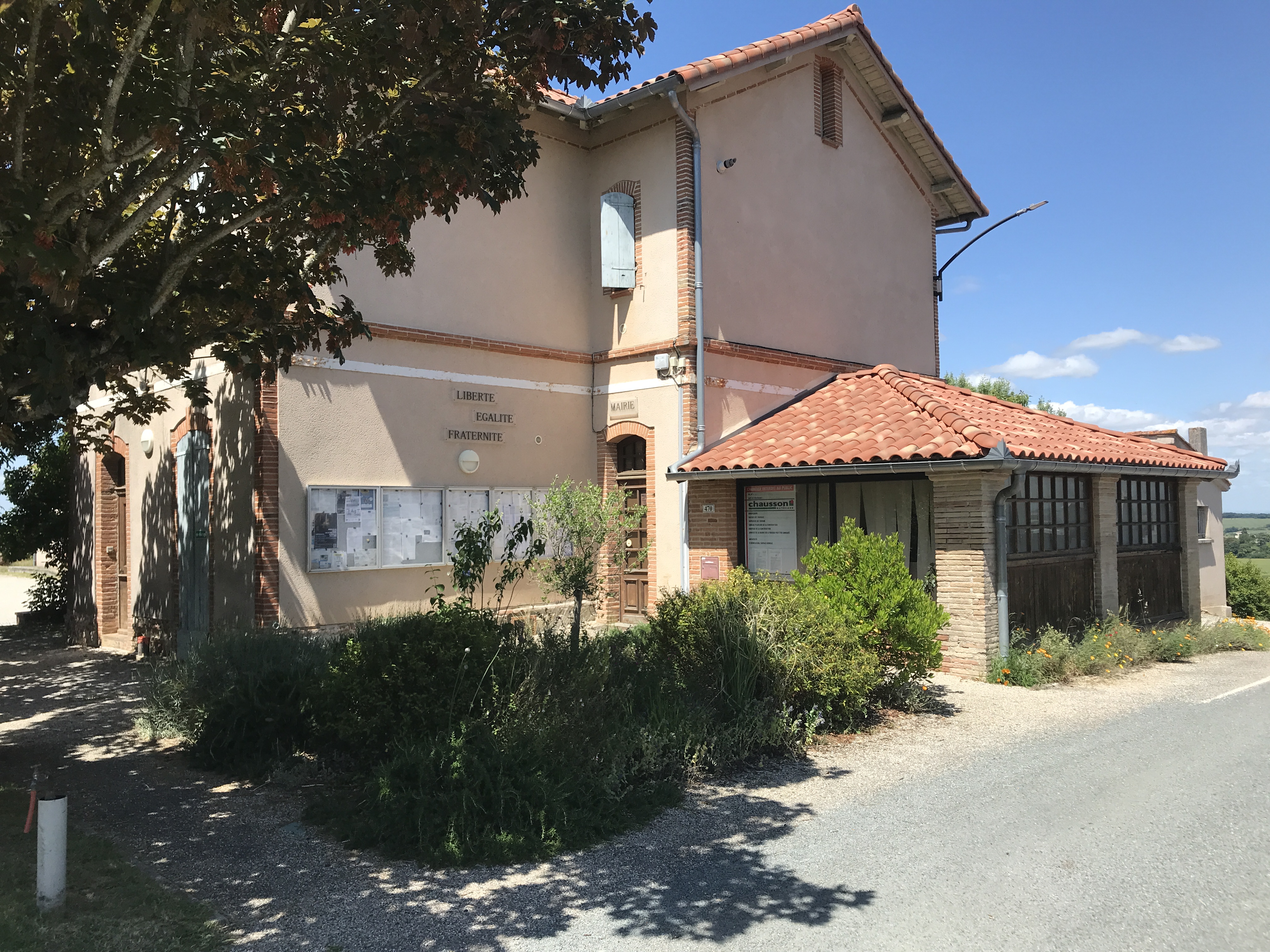 La Mairie de Garrigues.JPG