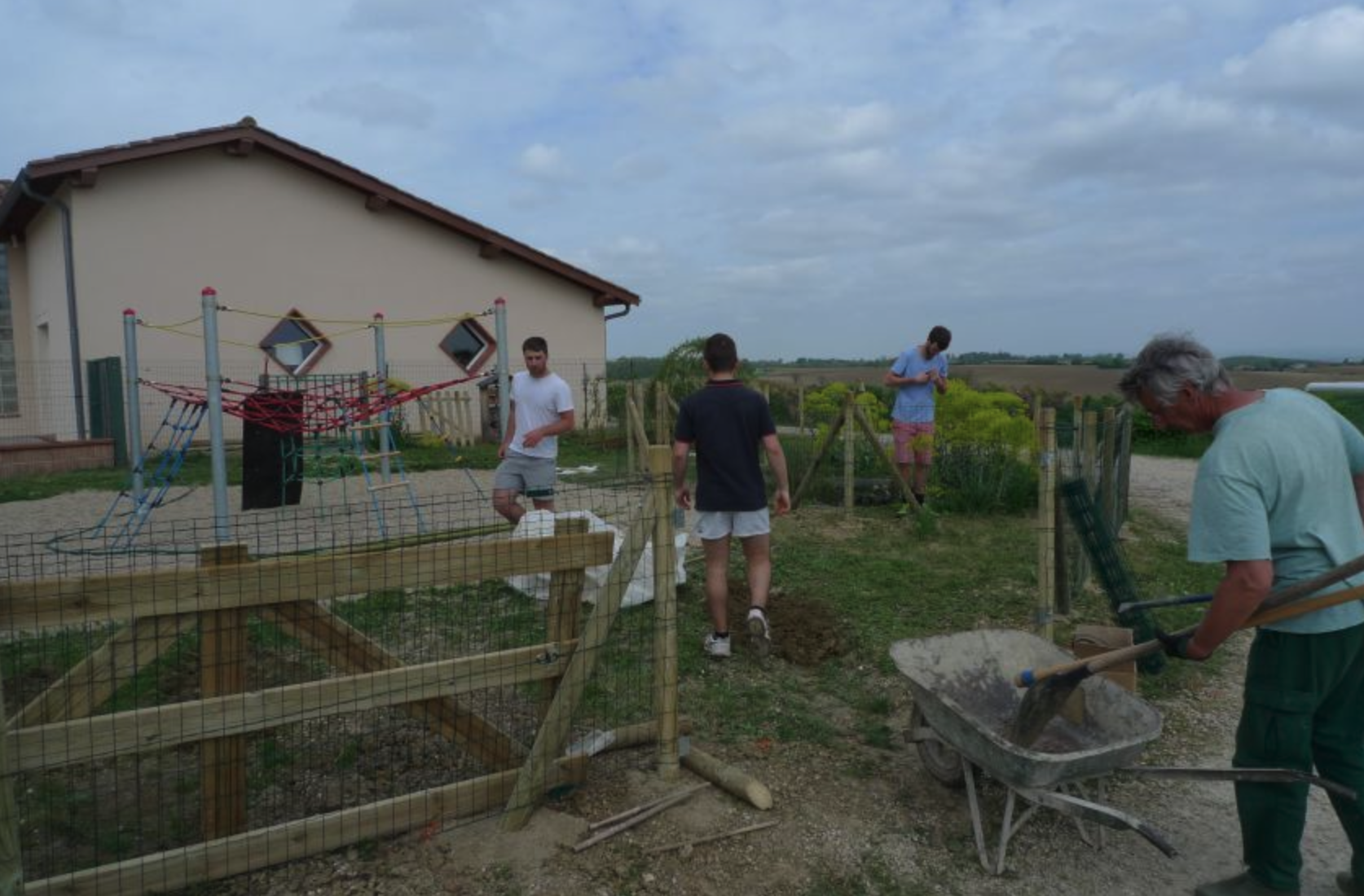 Les bénévoles à l_oeuvre 2.png