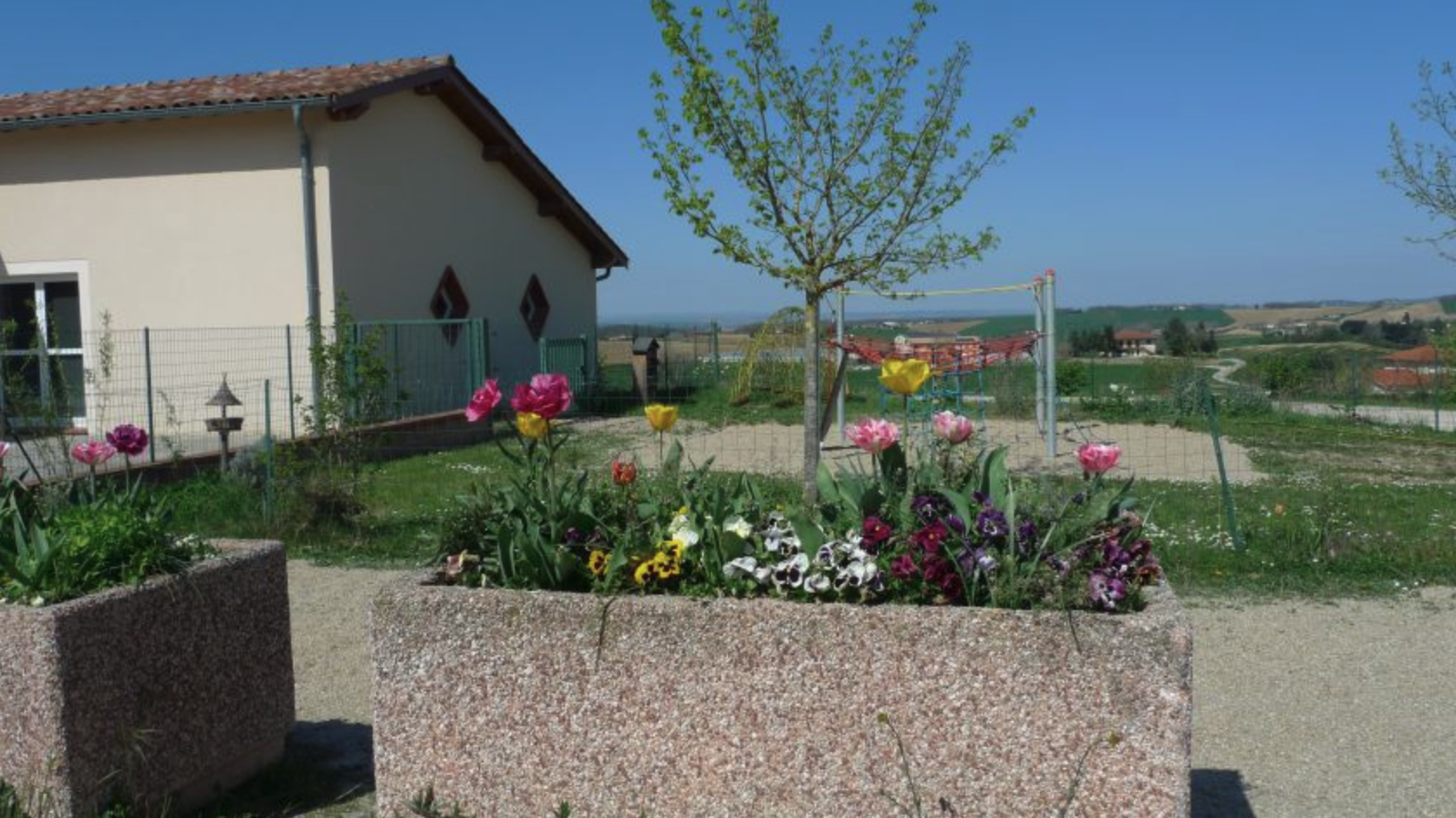 L_aire de jeux de l_école de Garrigues.png