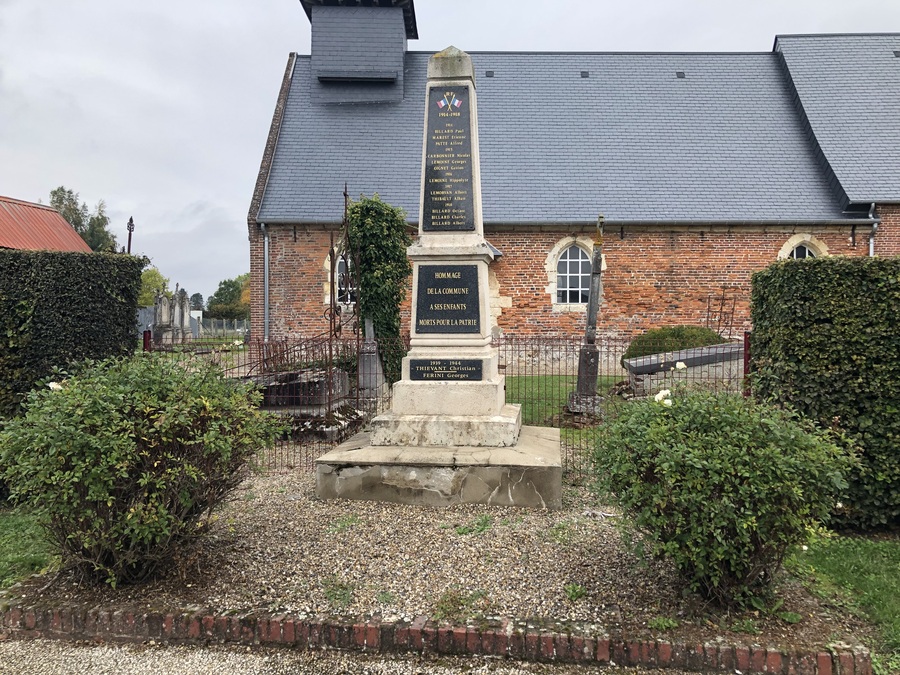 monument aux morts 2.jpeg