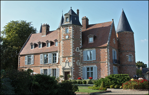 CHATEAU - VUE DEPUIS LE JARDIN - 01