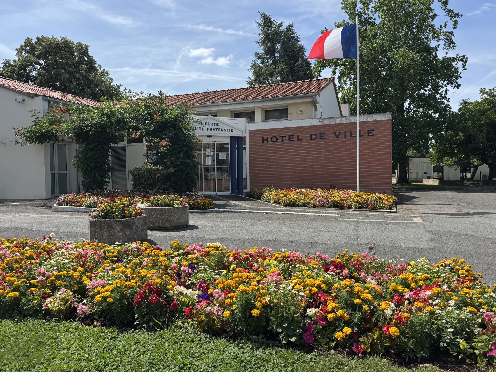 mairie.jpg
