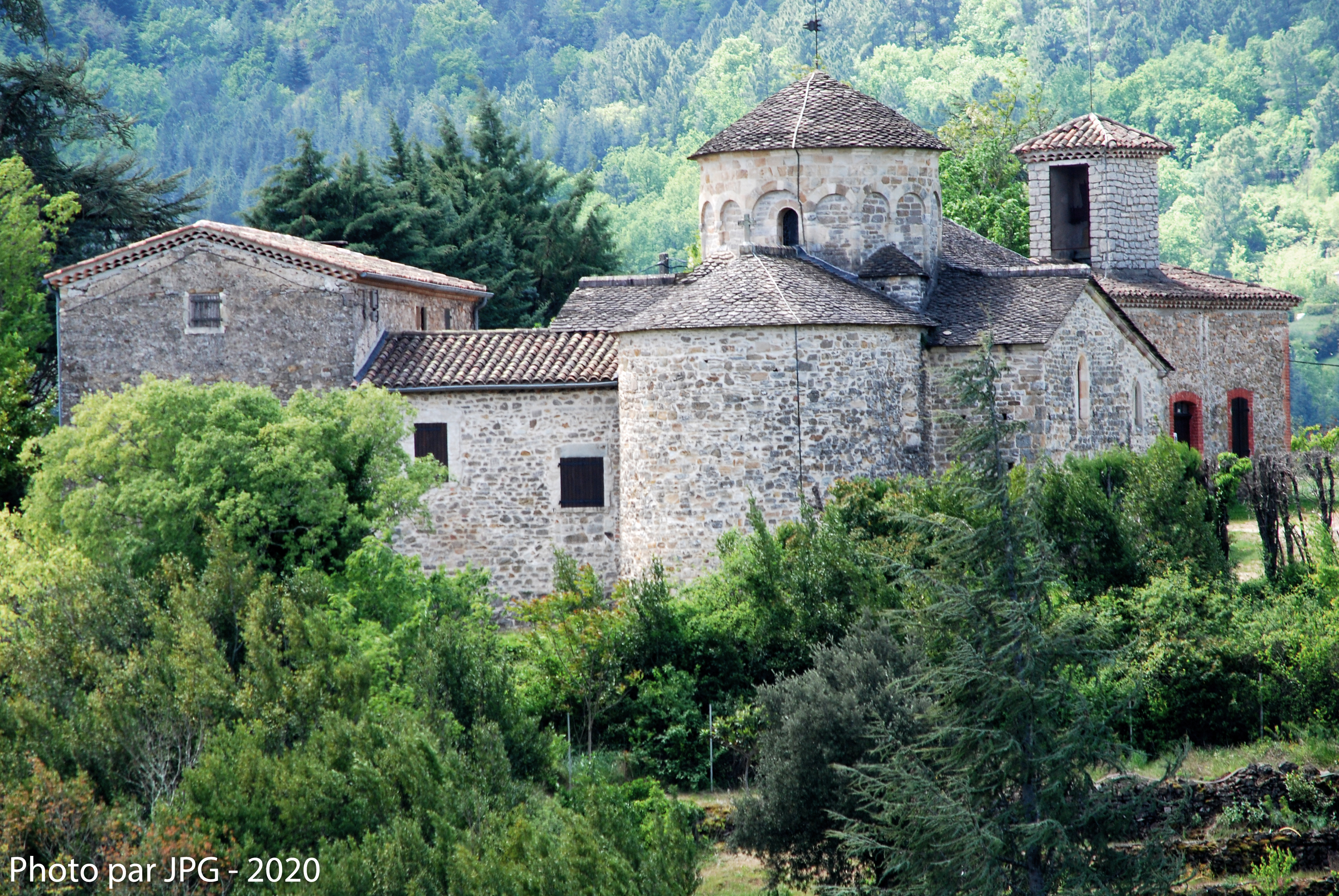 Eglise_de_Meyrannes_04.png