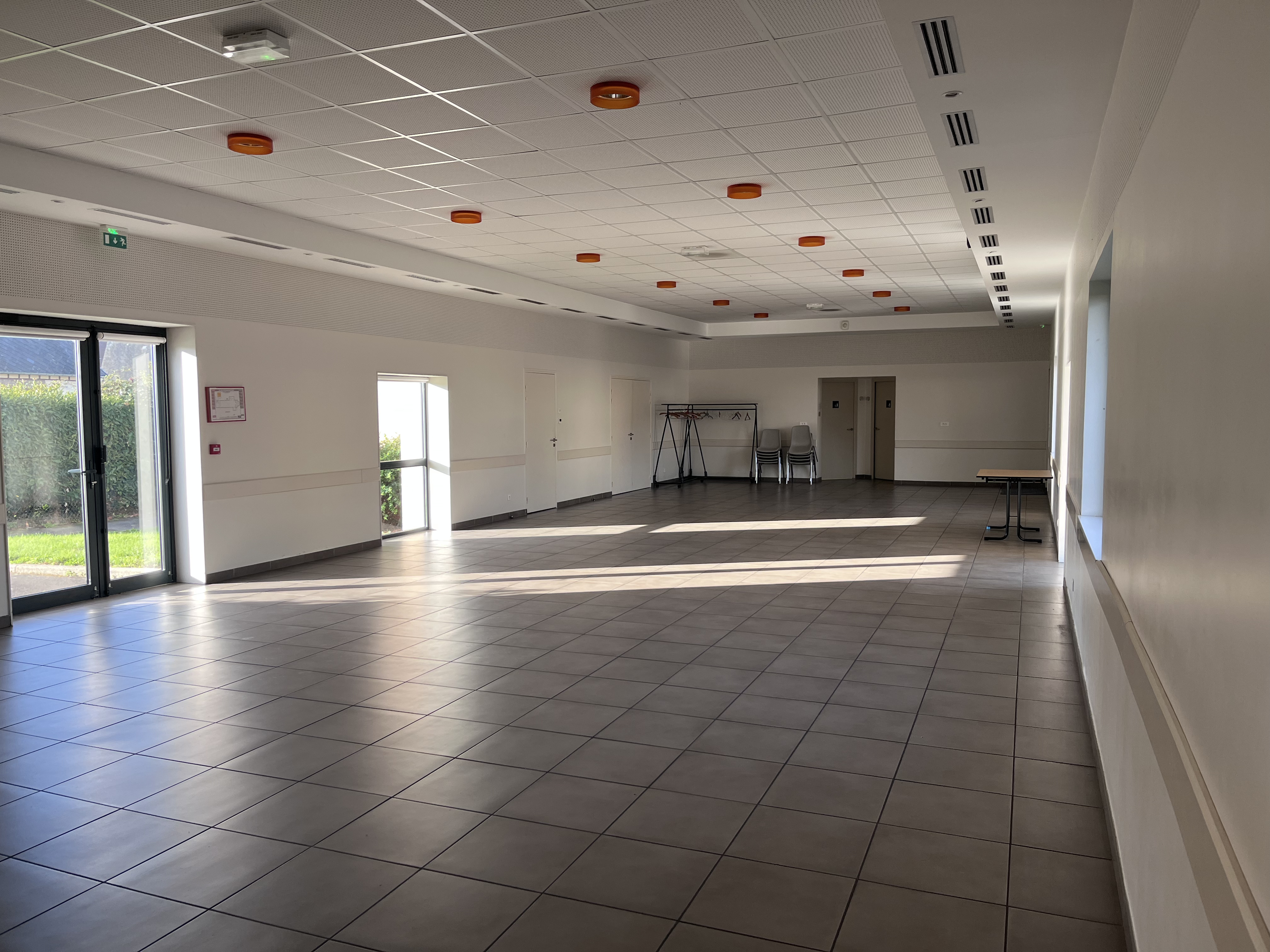 Salle des fêtes-4.jpg