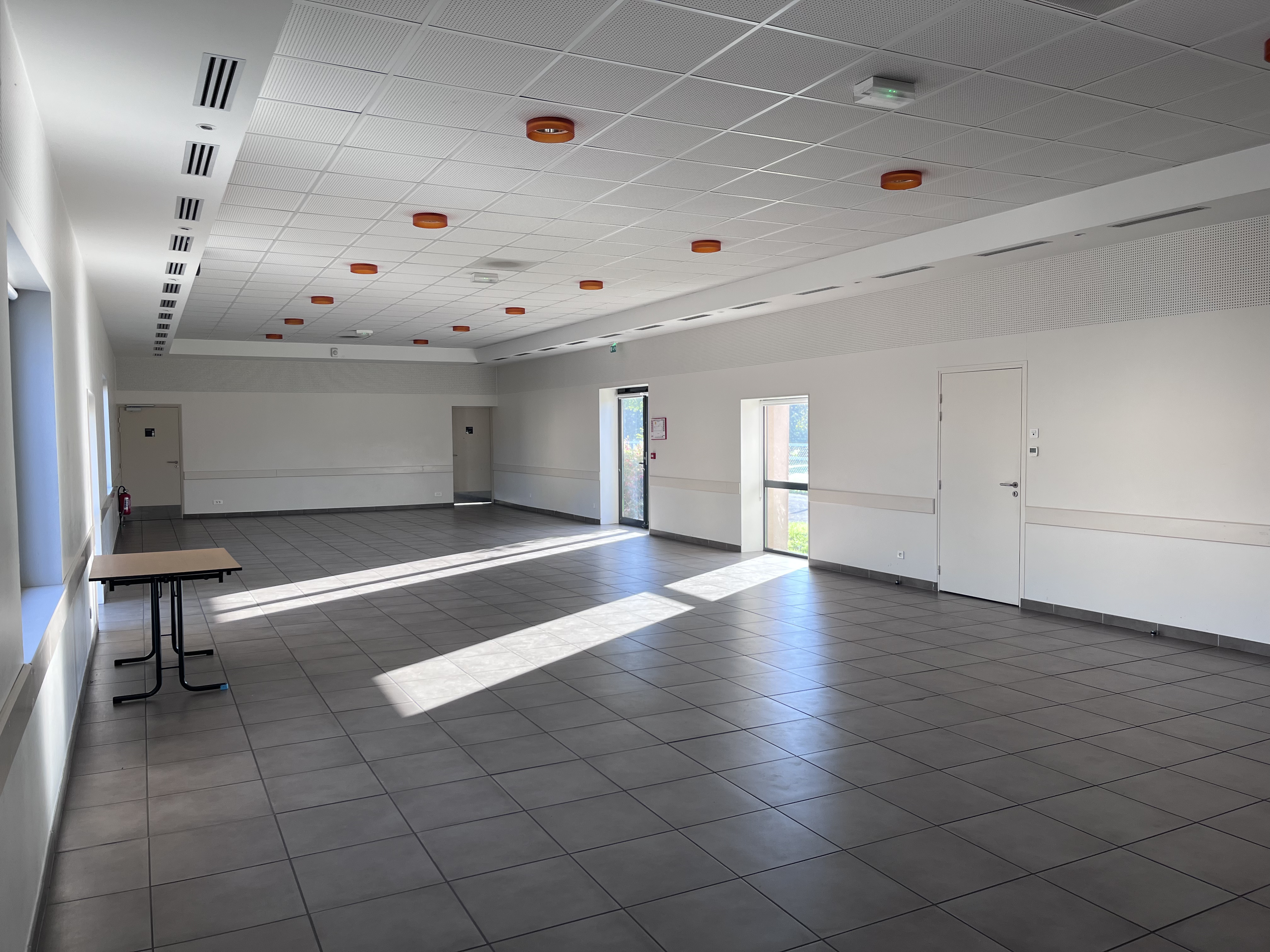 Salle des fêtes-3.jpg