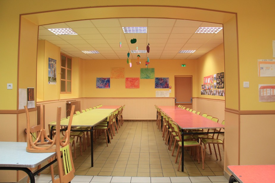 Salle restaurant scolaire 1.jpg