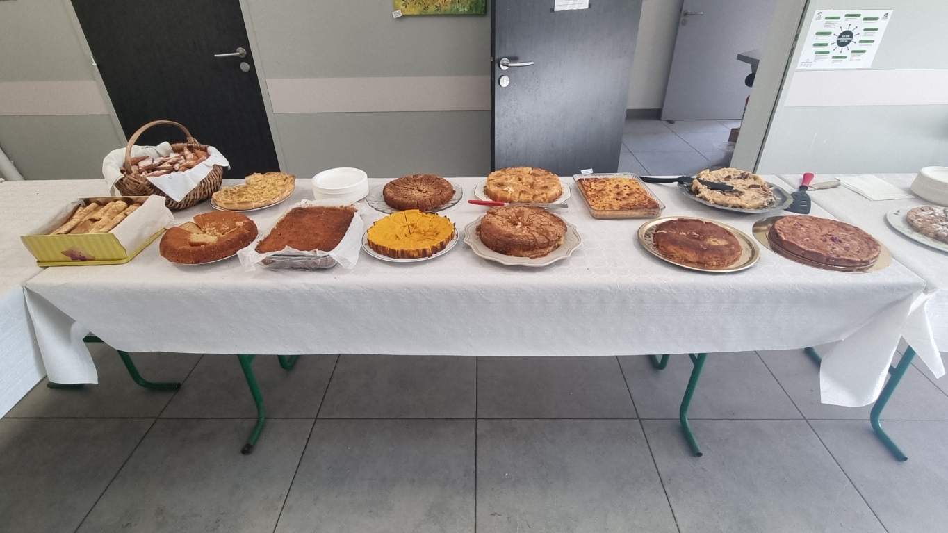 buffet patisseries.jpg