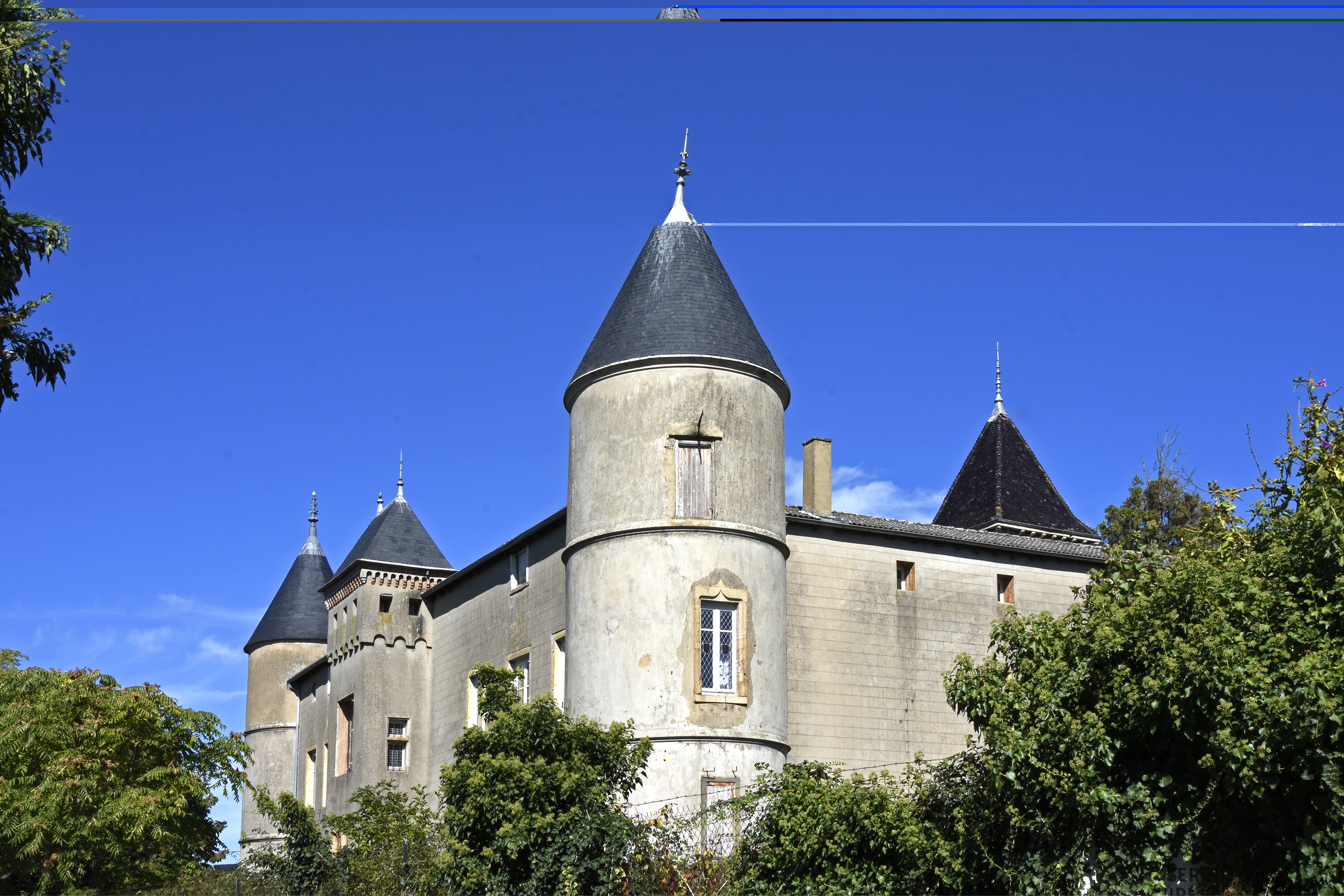CHATEAU 4.JPG