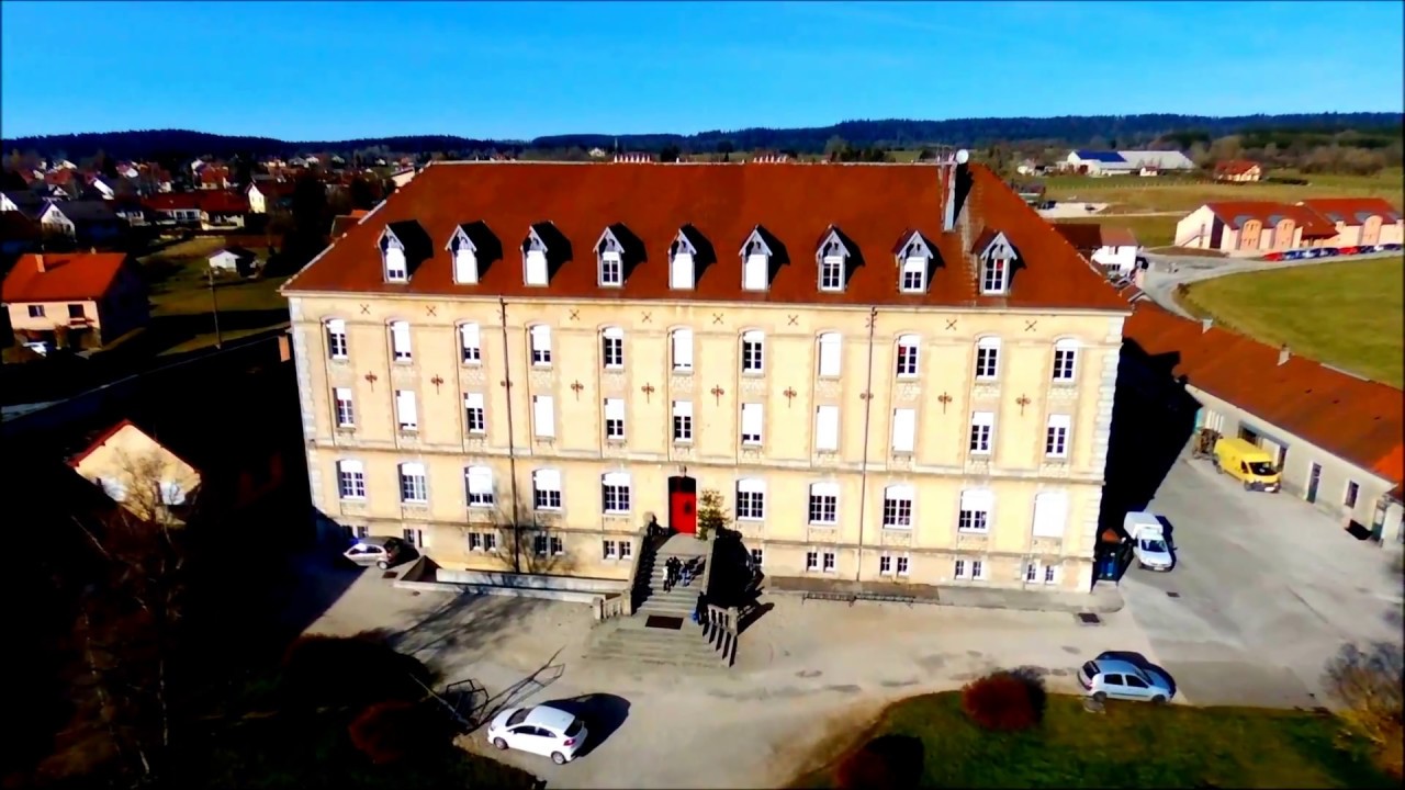 Collège Levier.jpg