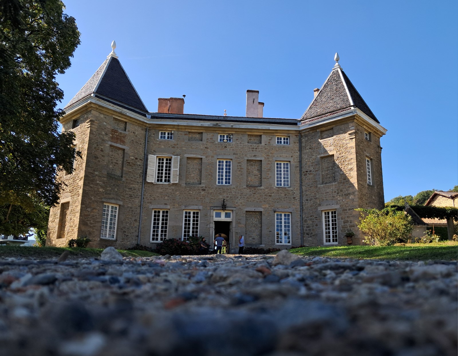 chateau lachal 3.jpg