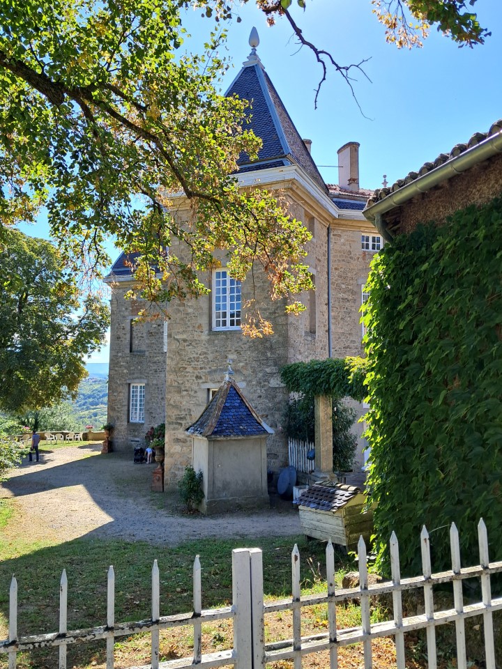 chateau lachal 1.jpg