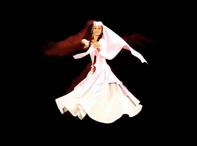 Dis moi pourquoi tu danses-1.jpg