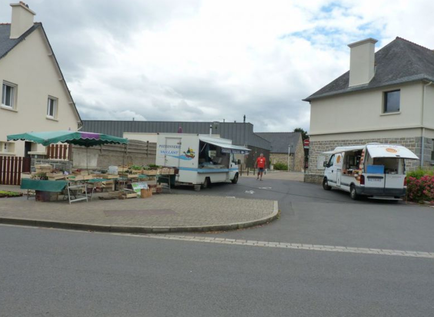 marché hjillion.jpg