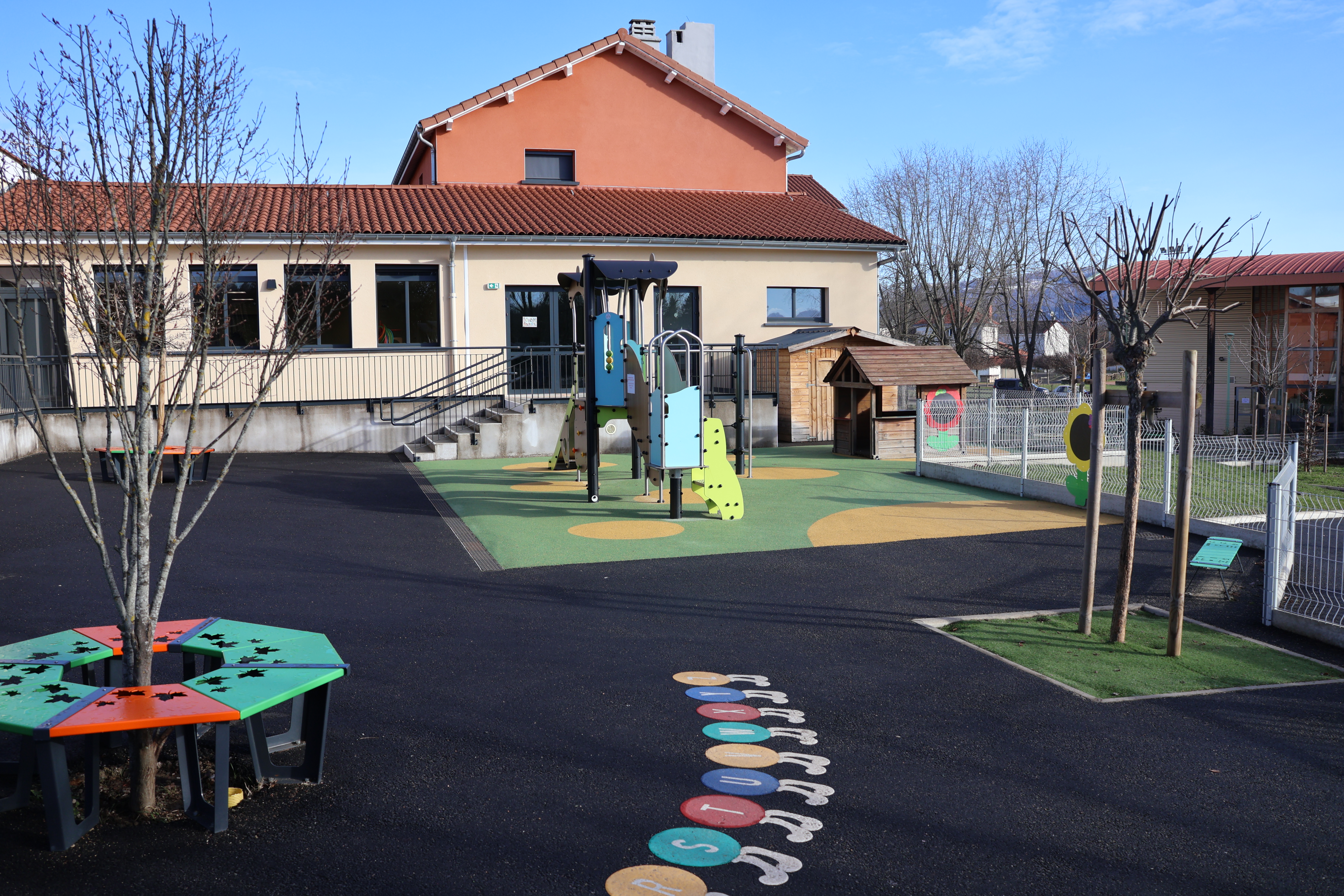 Ecole maternelle.jpg