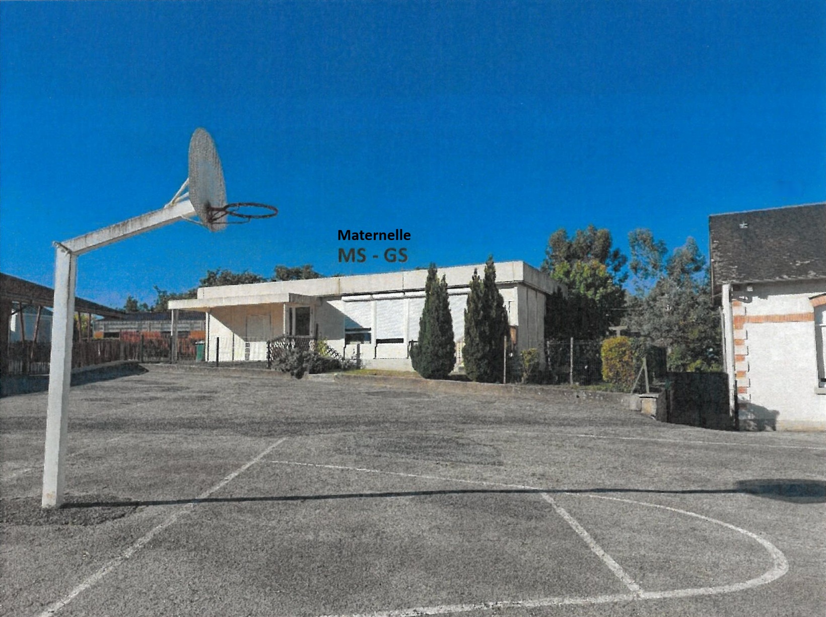 Ecole 4.jpg