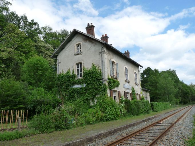 Gare Peyrilhac-Thouron.jpg