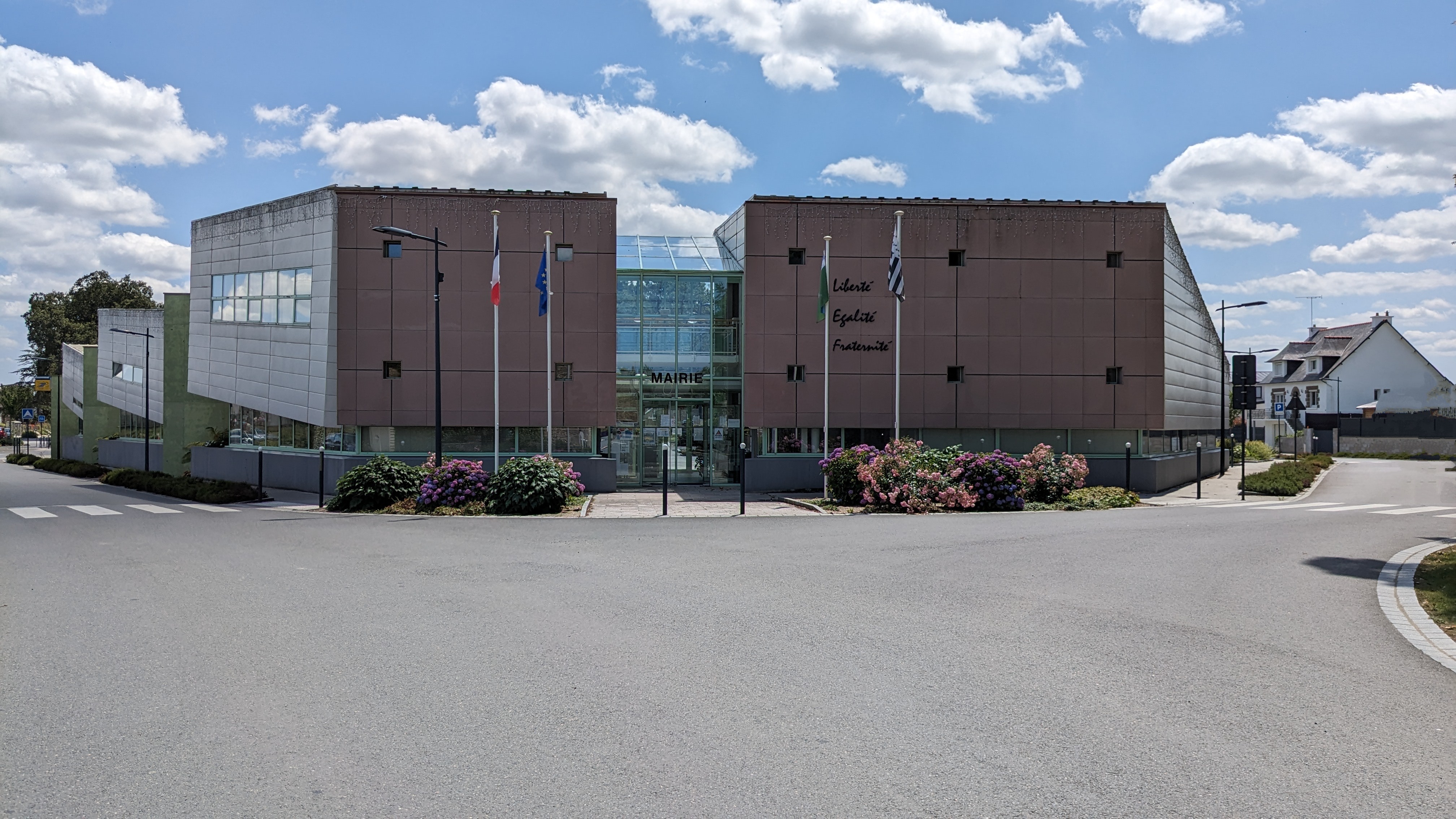Facade Mairie.jpg