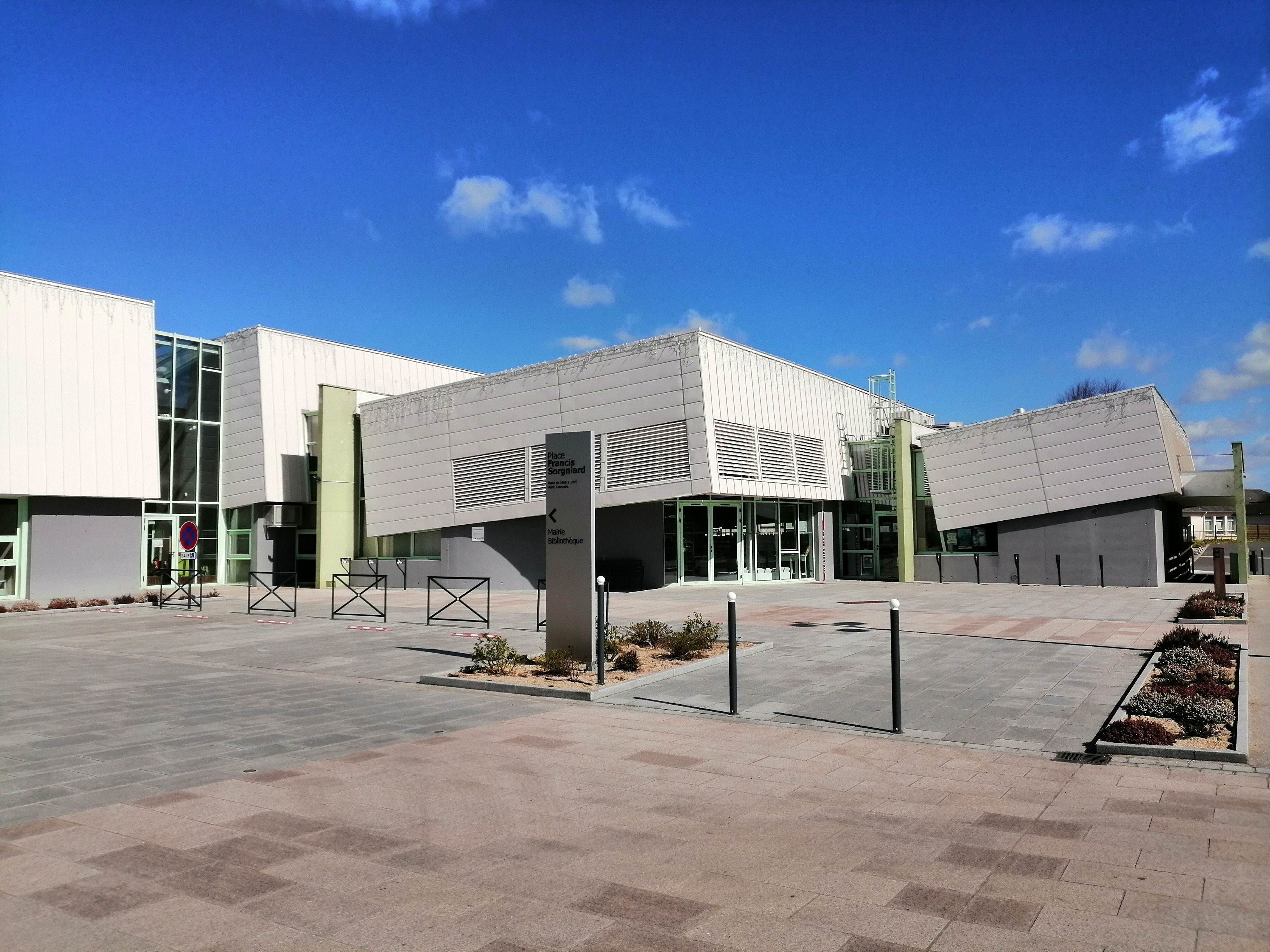 place F Sorgniard_1_.jpg