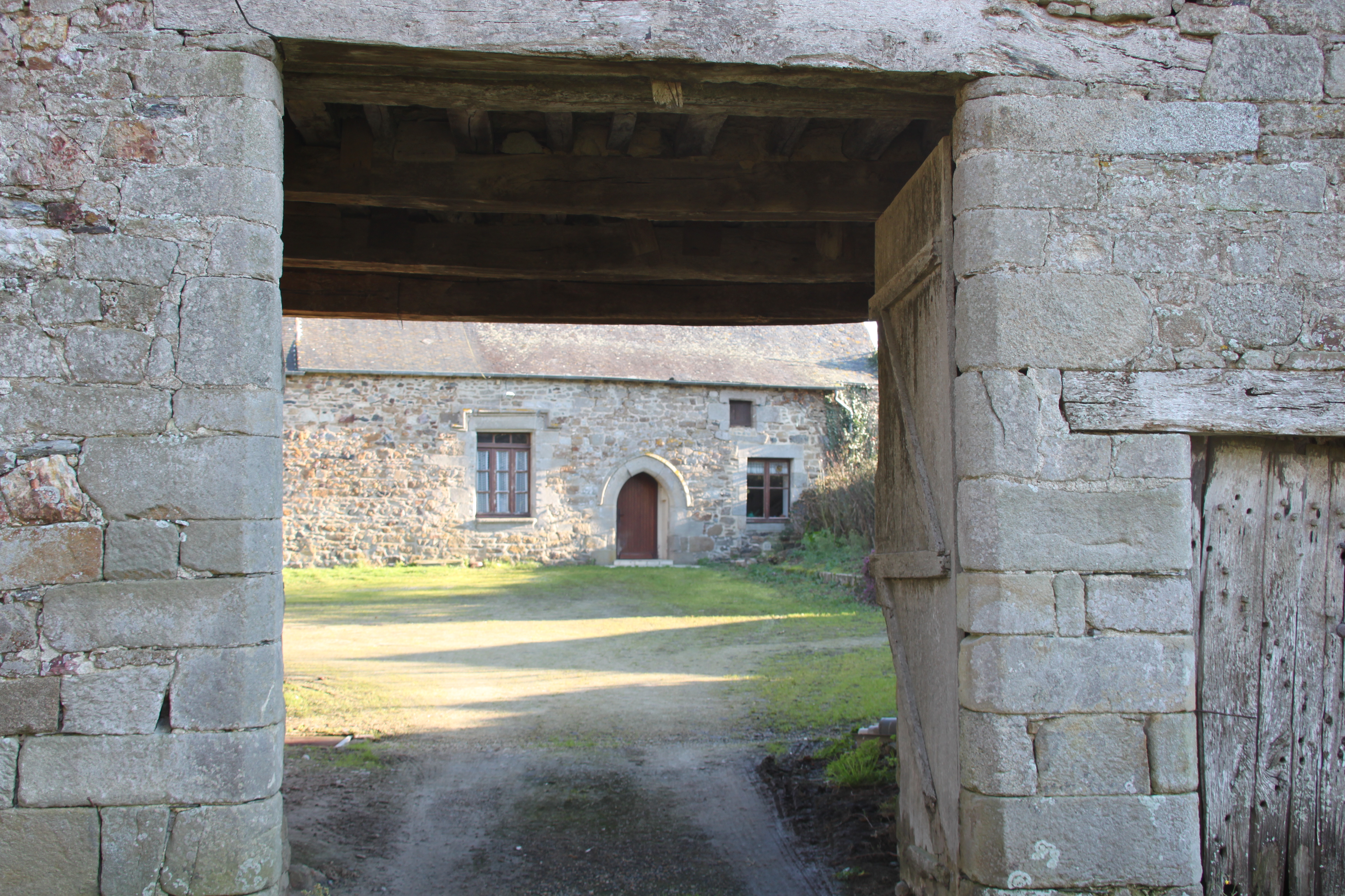 MANOIR DE MESLEAN.JPG