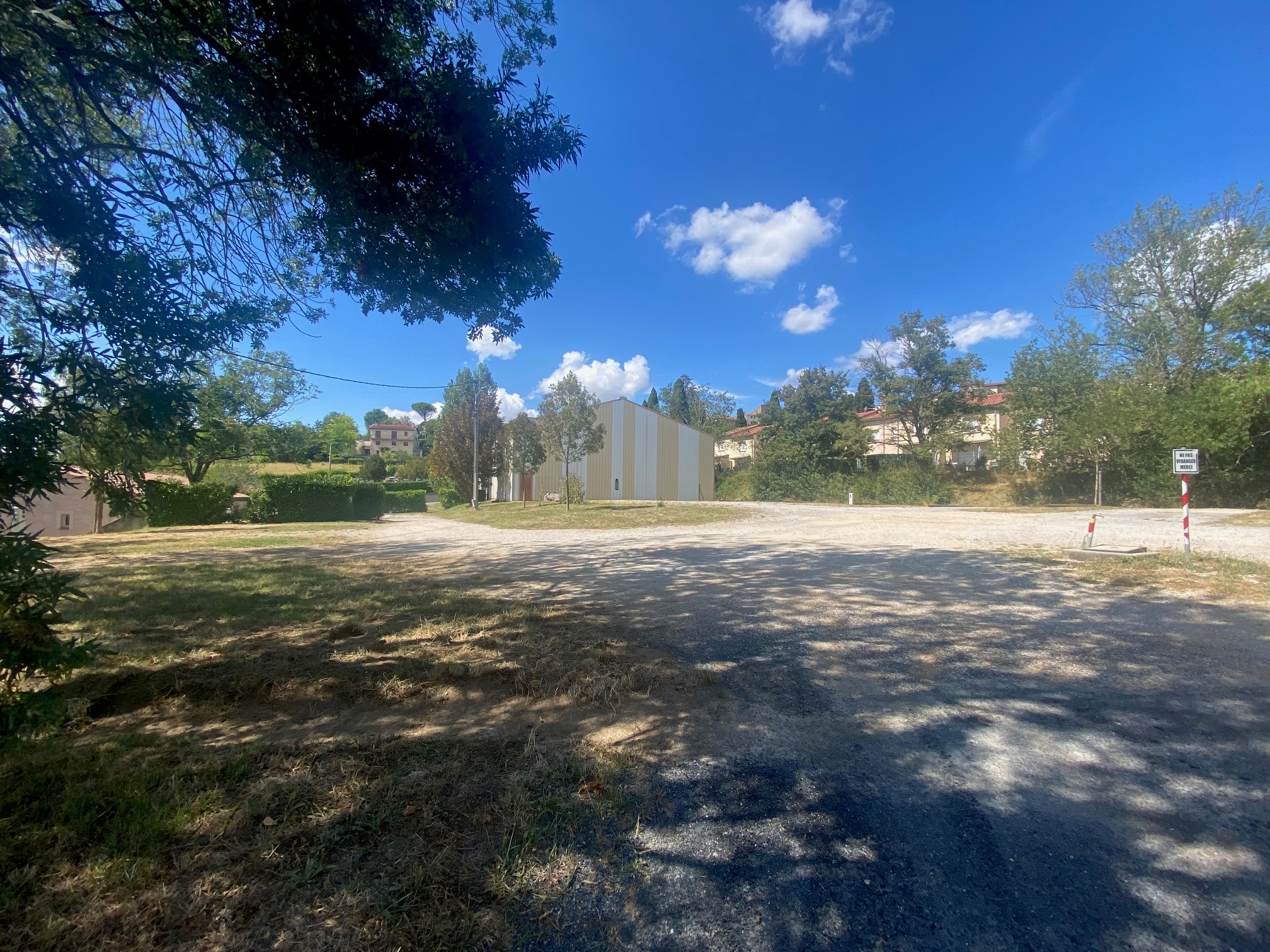 Aire de camping-car 1.jpg