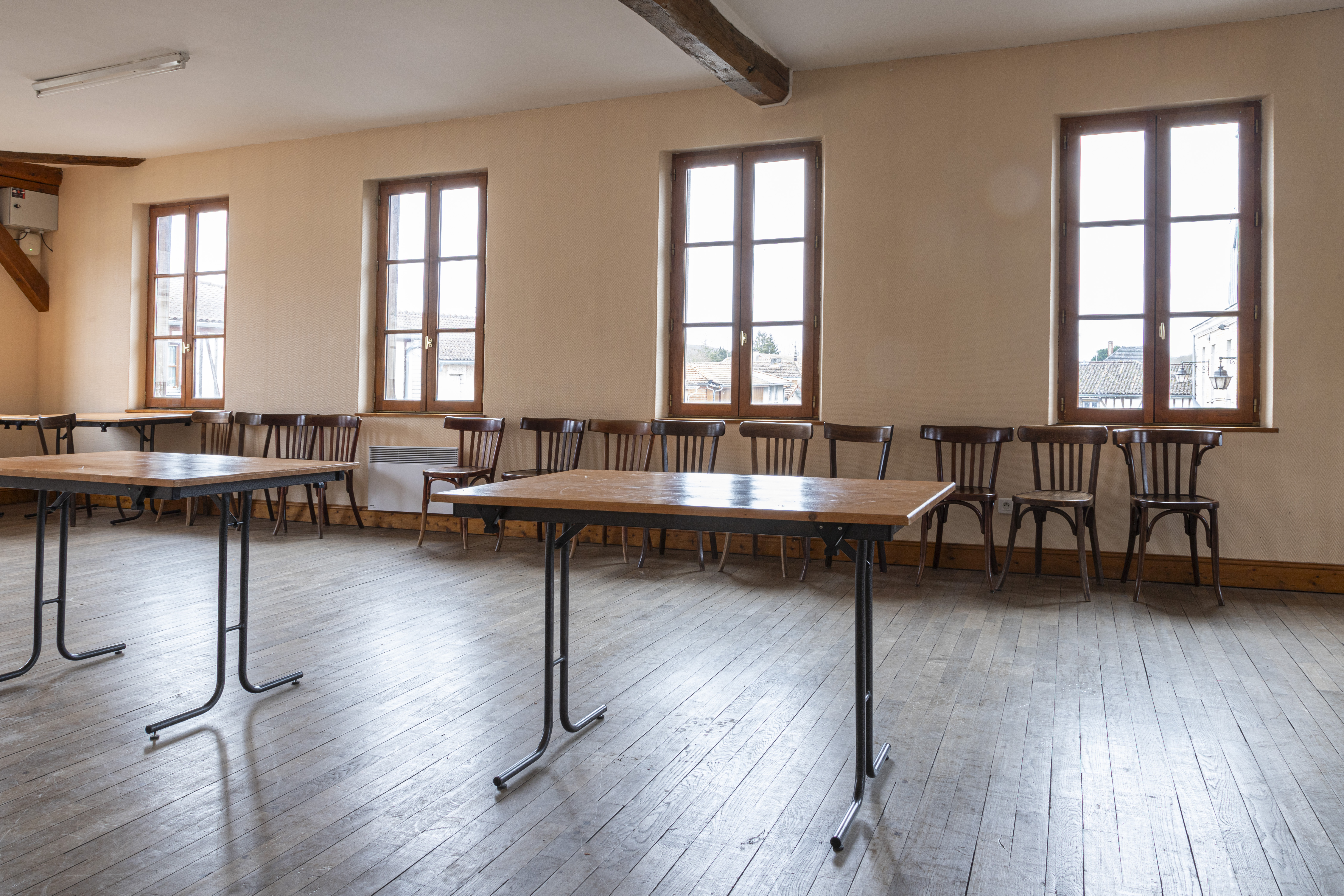 salle reunion 1er etag.jpg