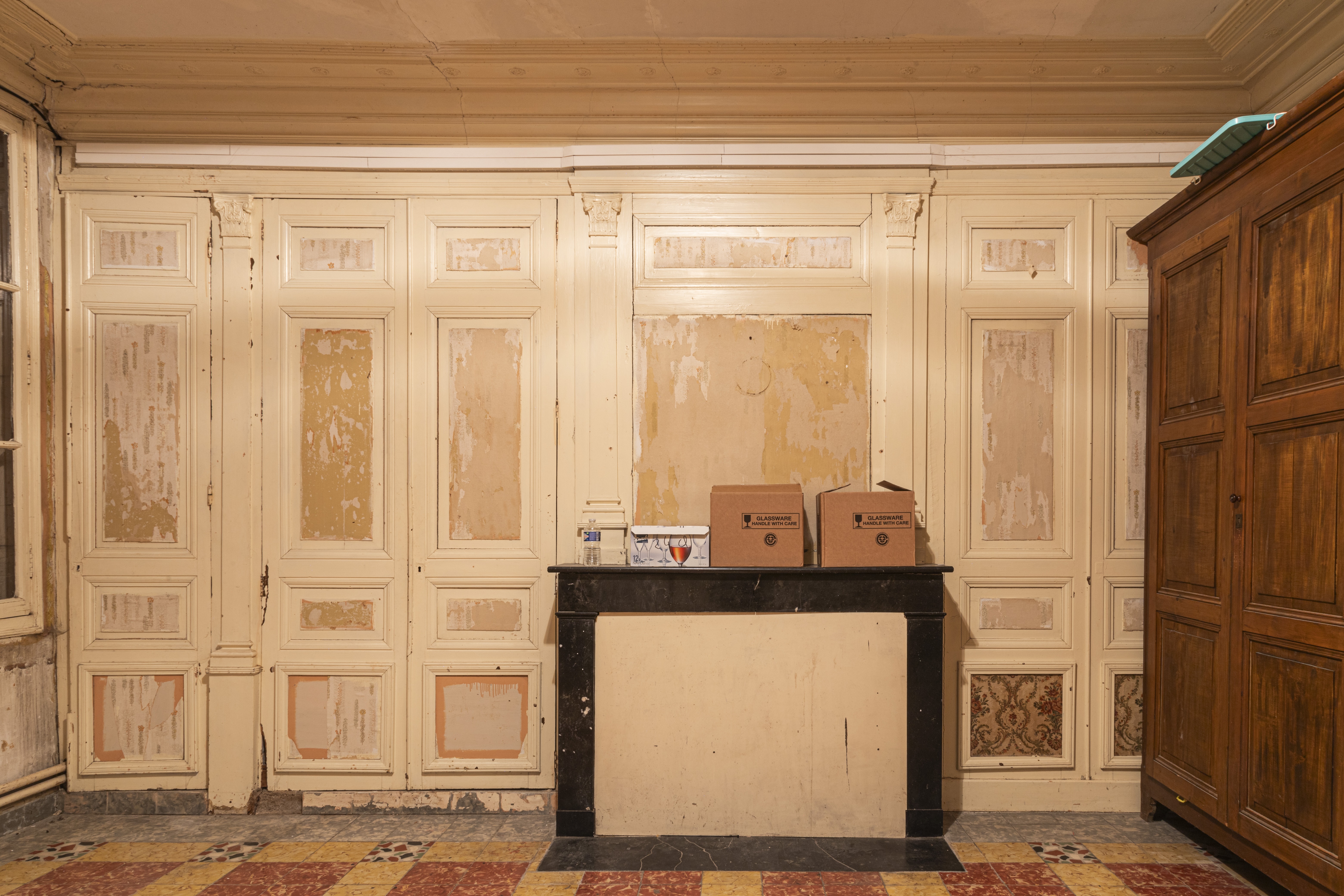 salle avec cheminee.jpg