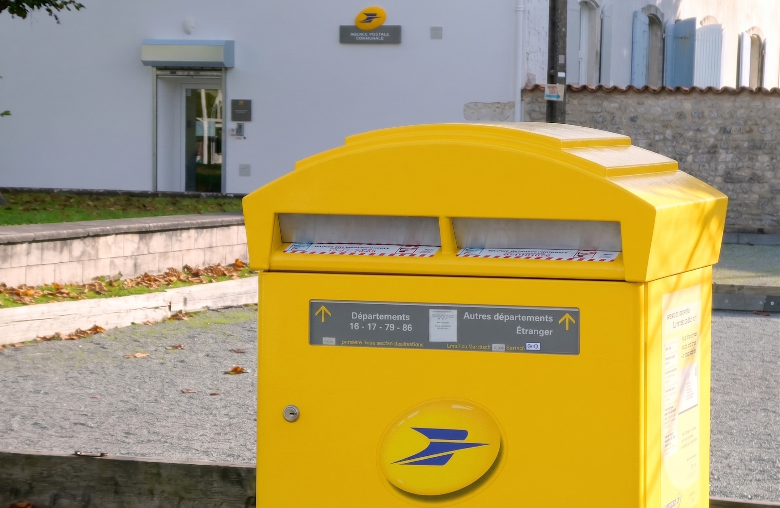 laposte_bal.jpg
