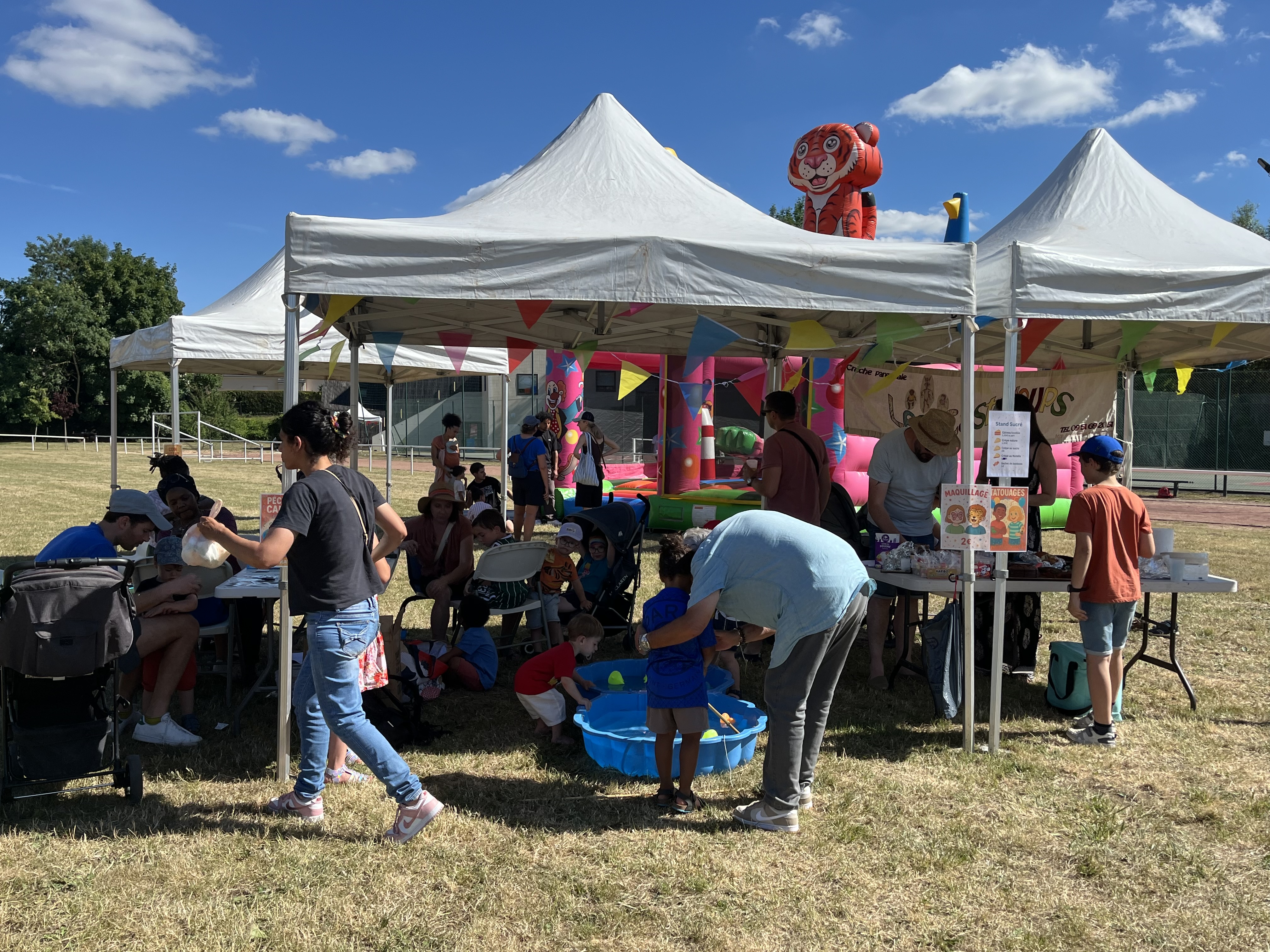 Fête du village Les casteloups 2.jpg