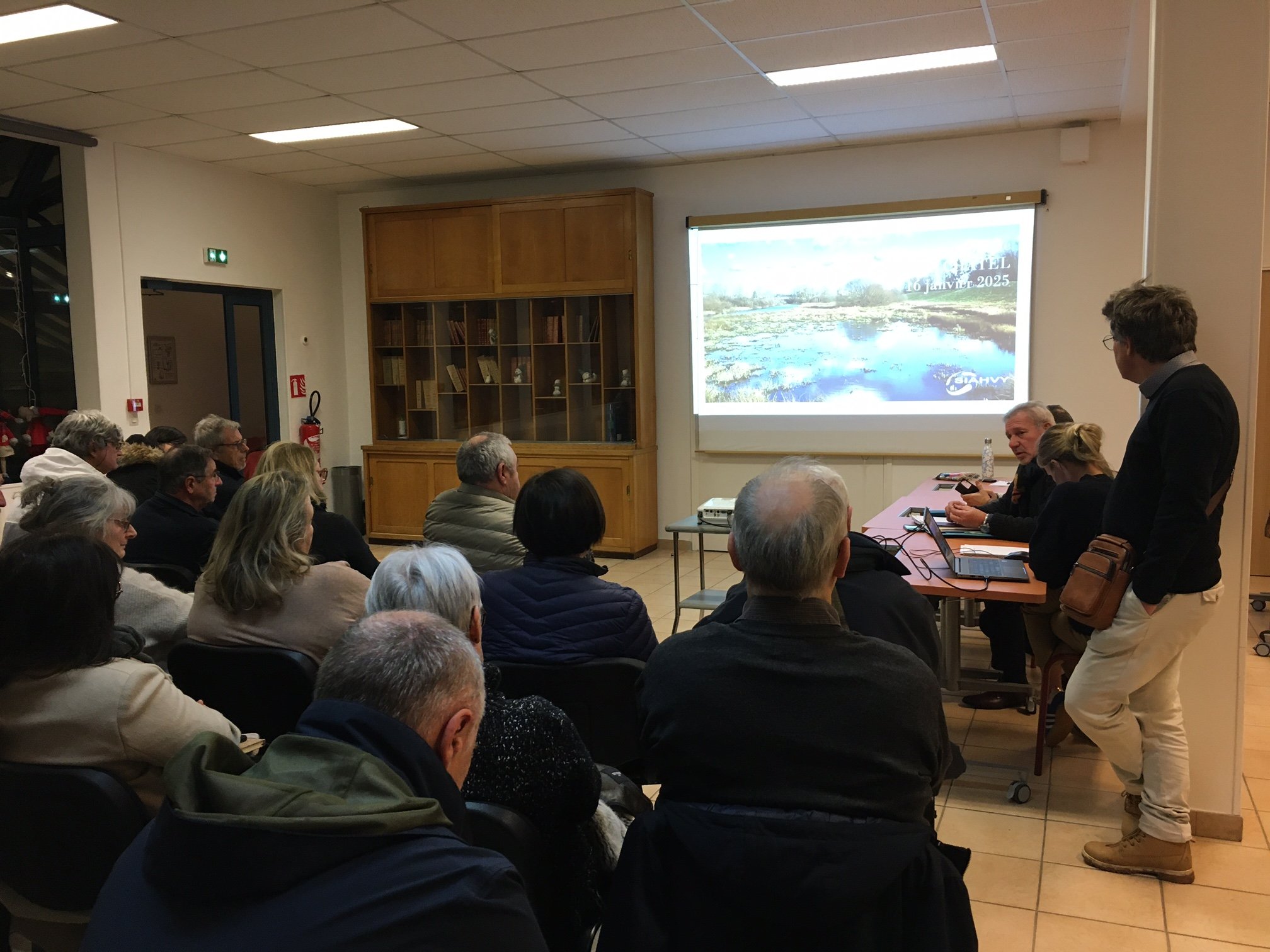 Réunion publique SIAHVY inondations Frileuse 16 janvier 2025.JPG