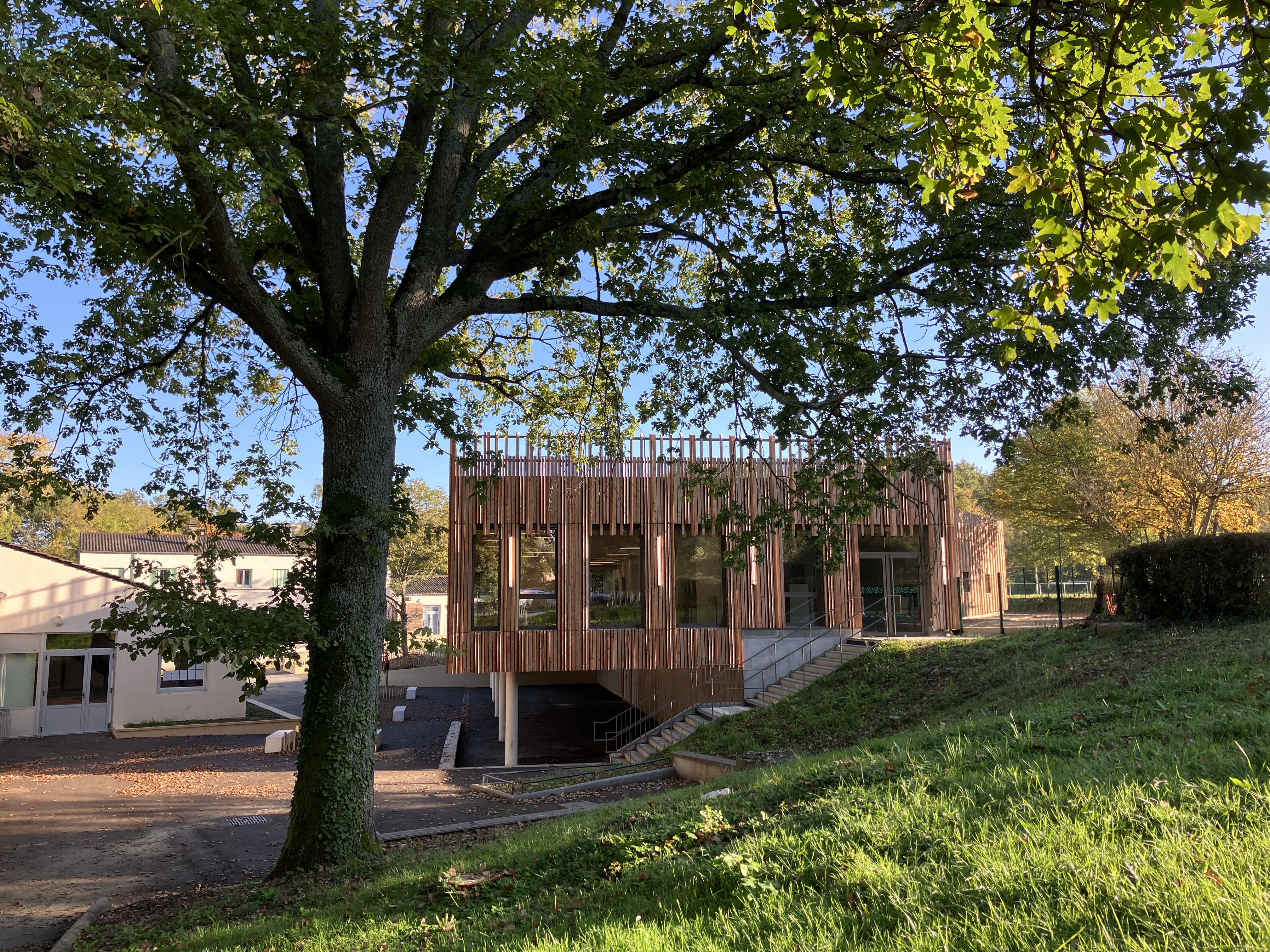 BM 273 Dossier Nouveau restaurant 8.jpg