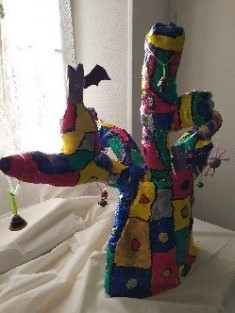 Arbre Niki de St Phalle 2.jpg