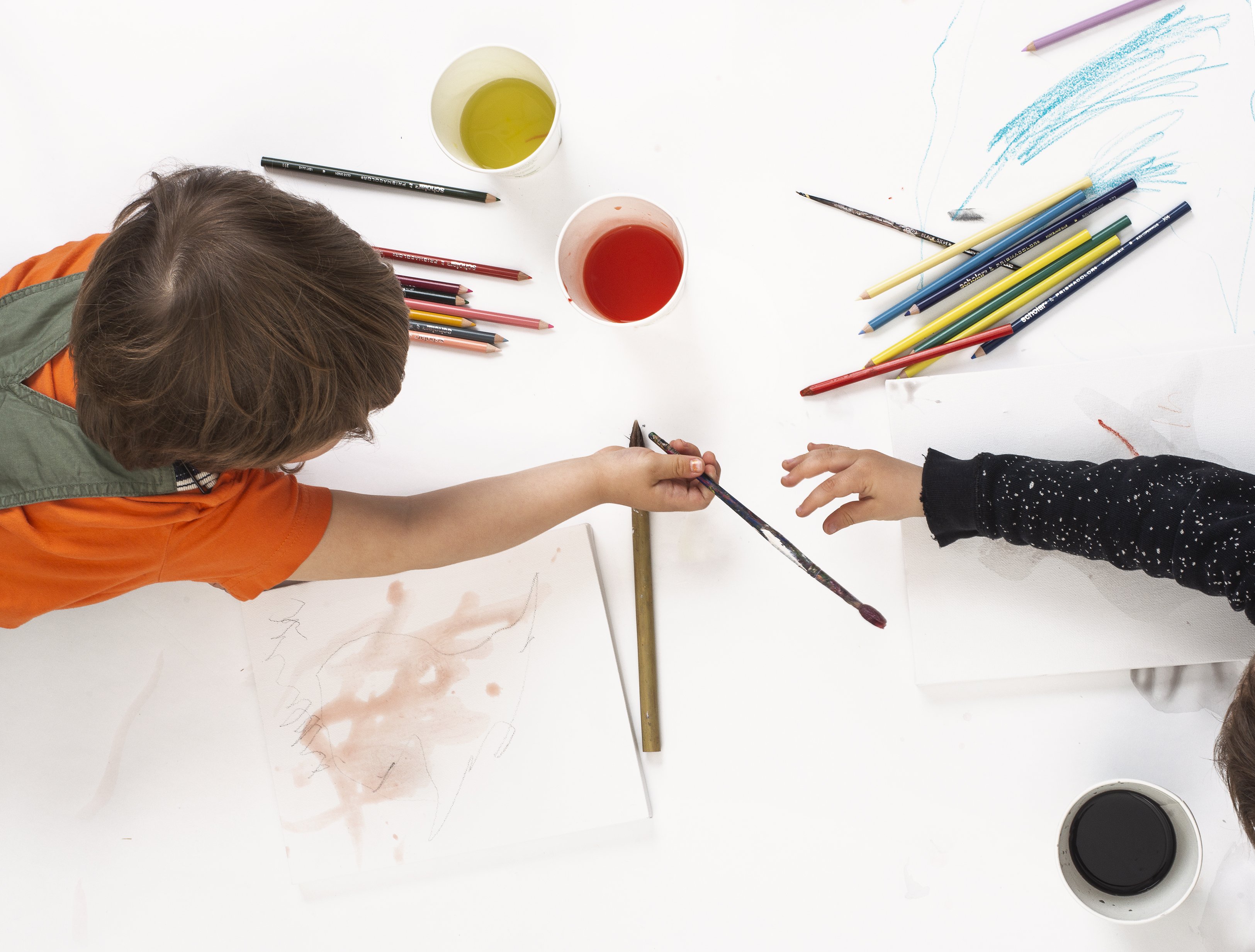 young-children-sharing.jpg