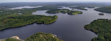 lac de vassivière.jpg