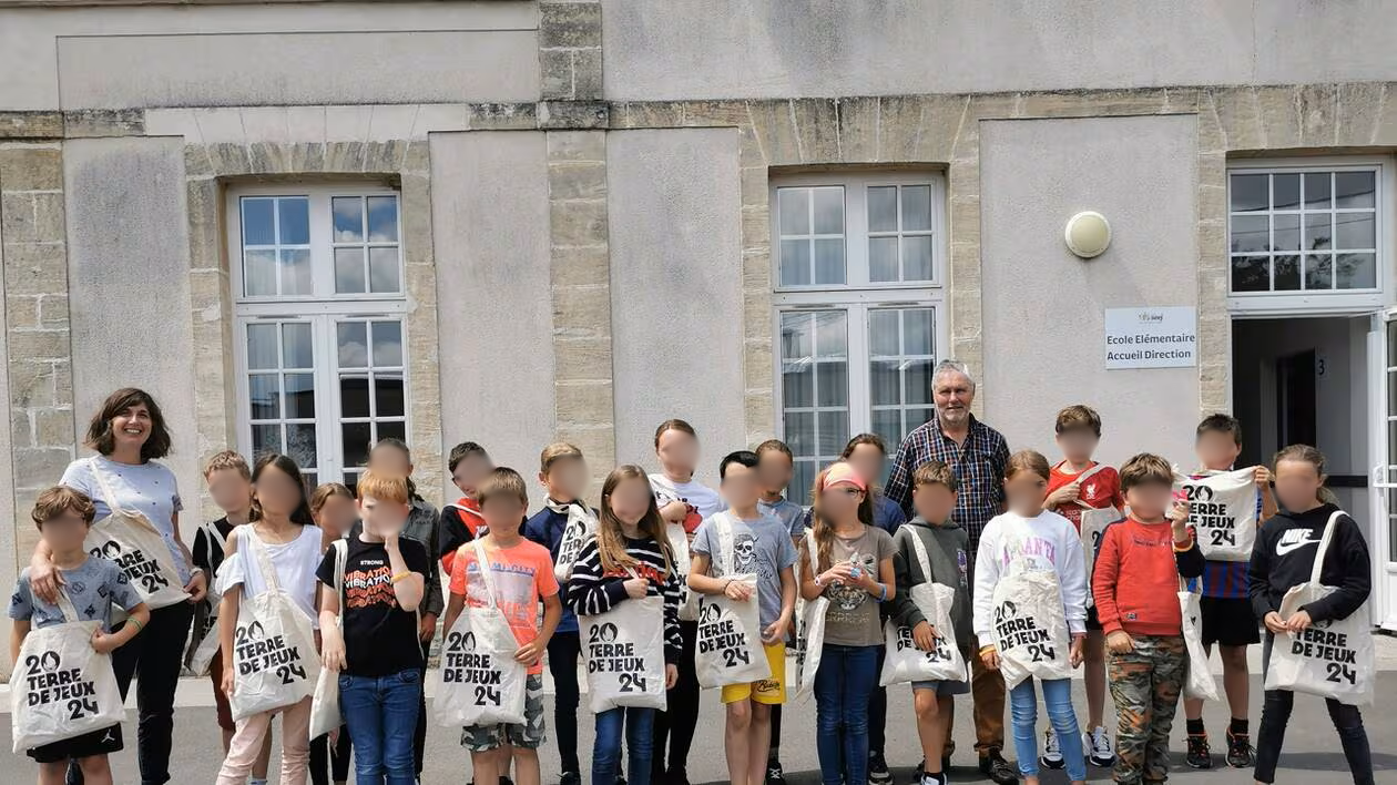 Ecole PEF du Fresne Camilly 1.png