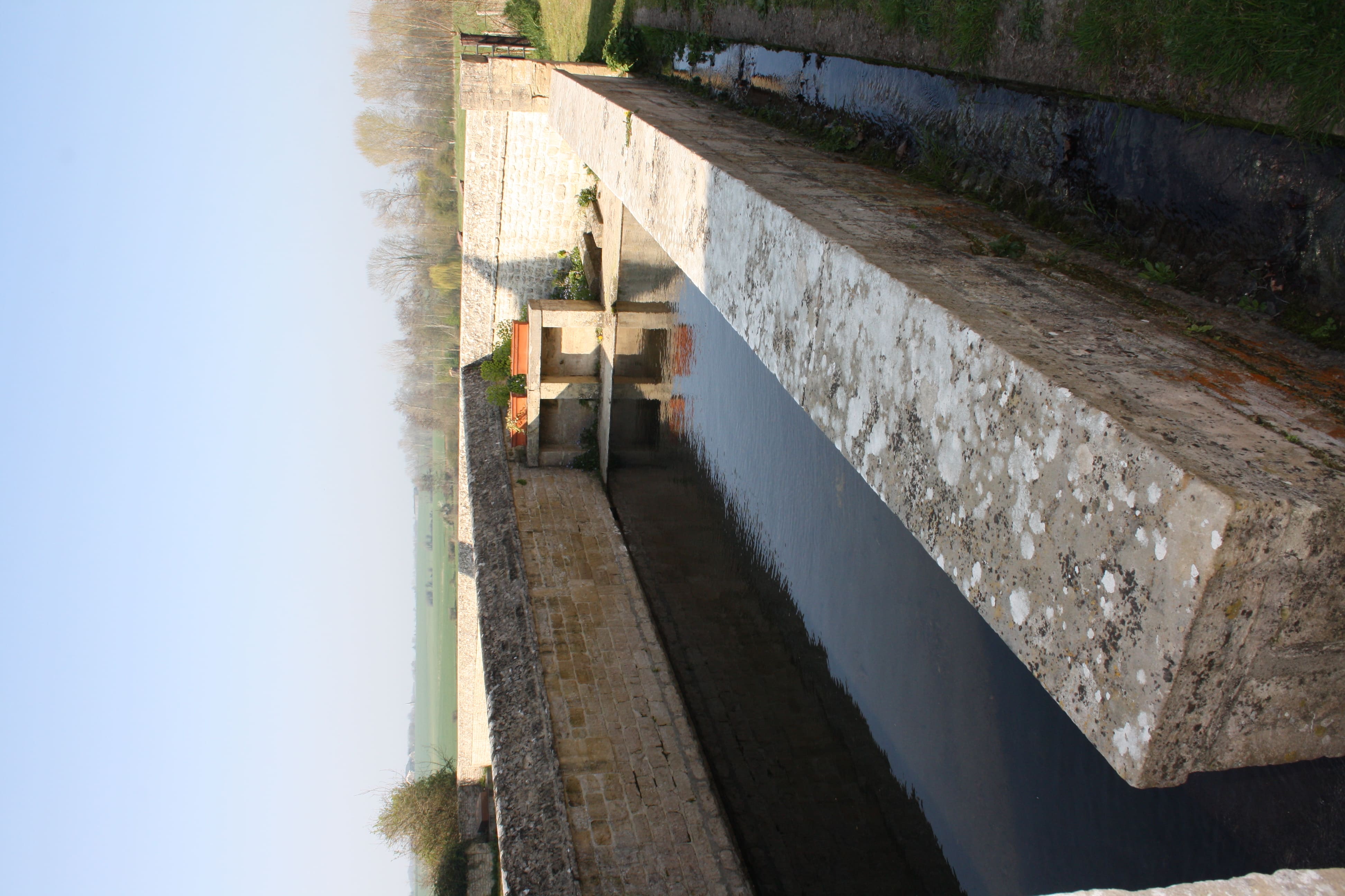 LAVOIR CAINET 1.jpg