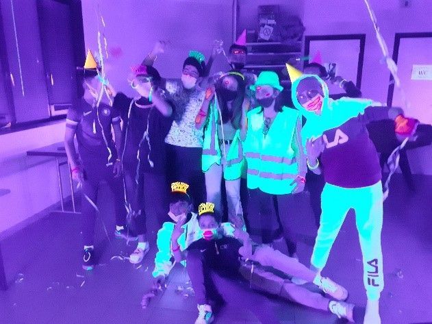 soirée fluo 1.jpeg