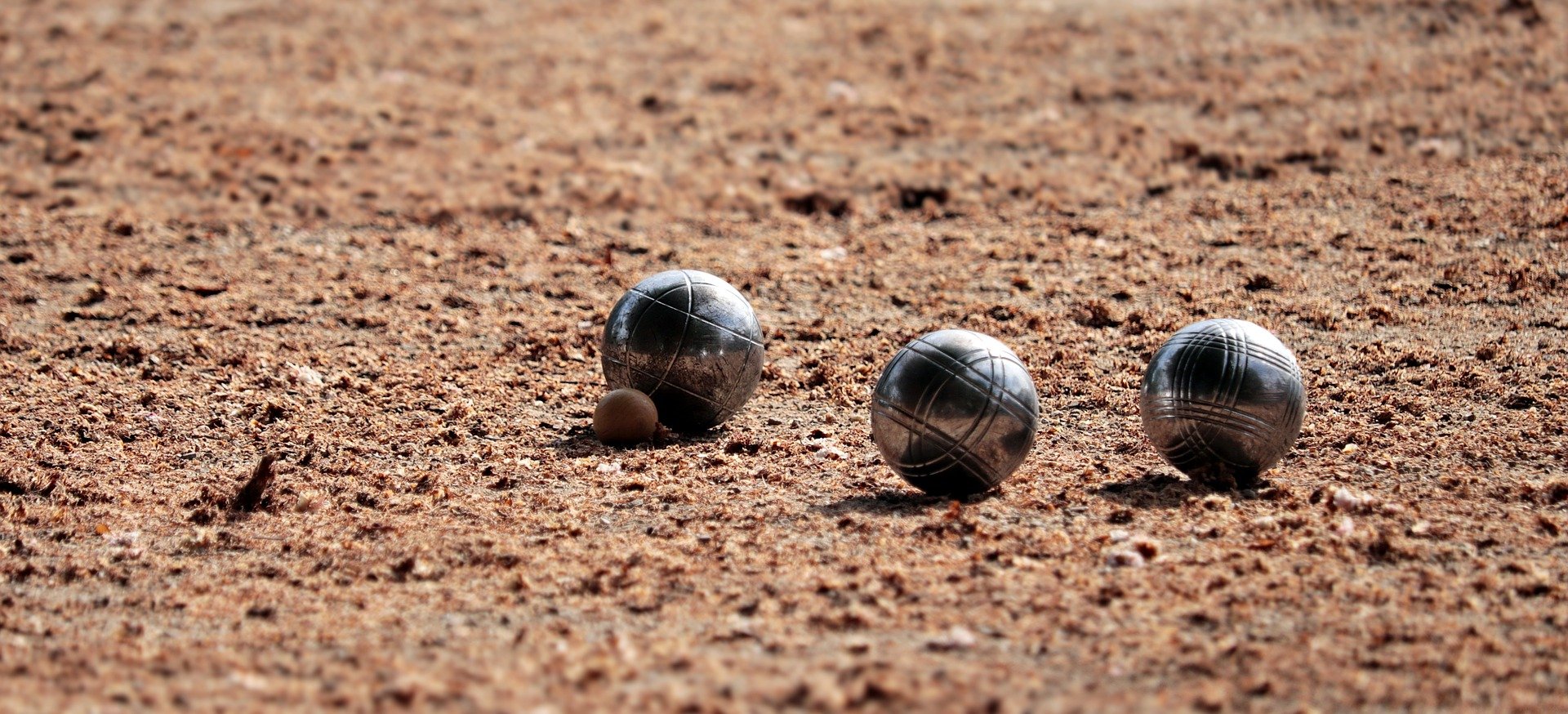 terrain de pétanque saint corneir des landes.jpg