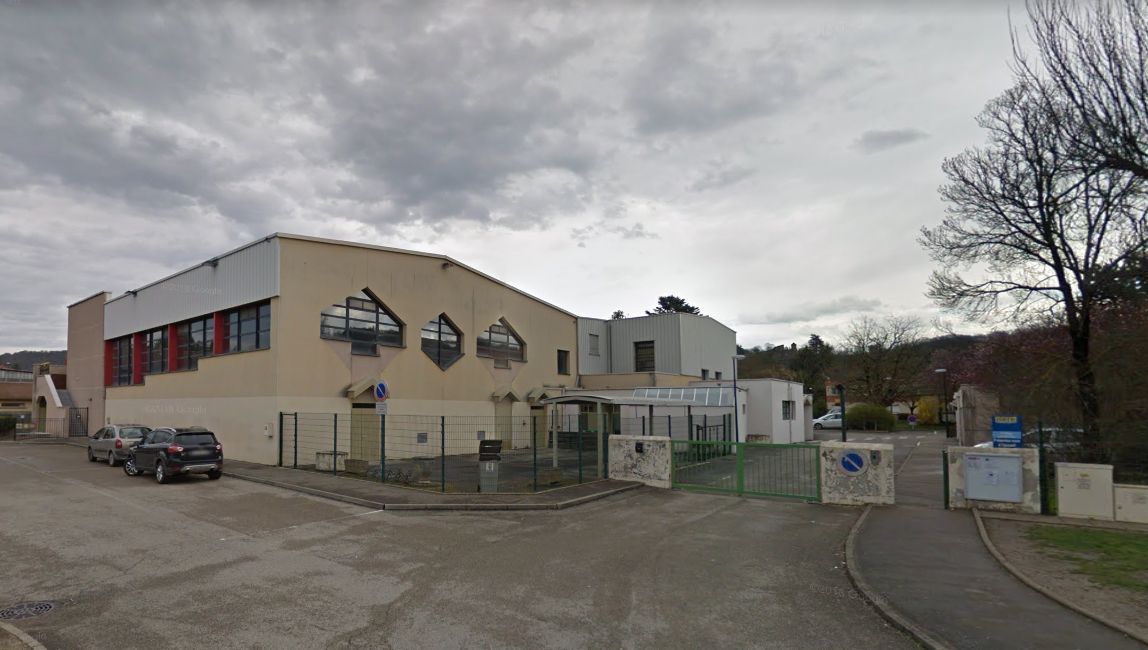 collége public Lamartine Crémieu.jpg