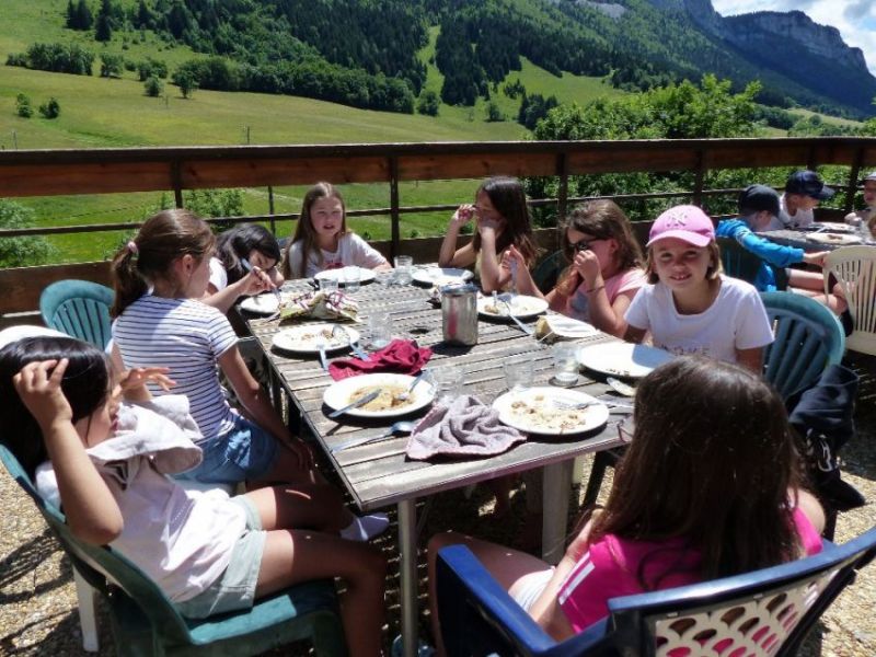 Mercredi - wdozf84zqbcxvn4.jpg