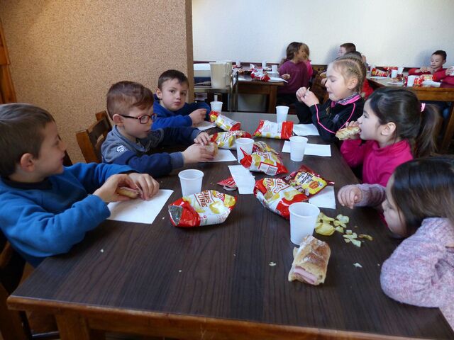 Lundi - cb0v40s1l38moqr.jpg