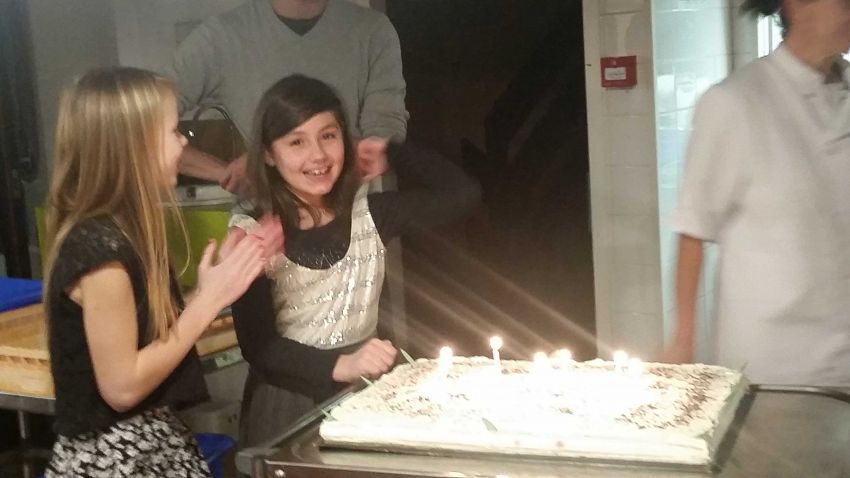 Jeudi - l7y59xkm0eggo.jpg