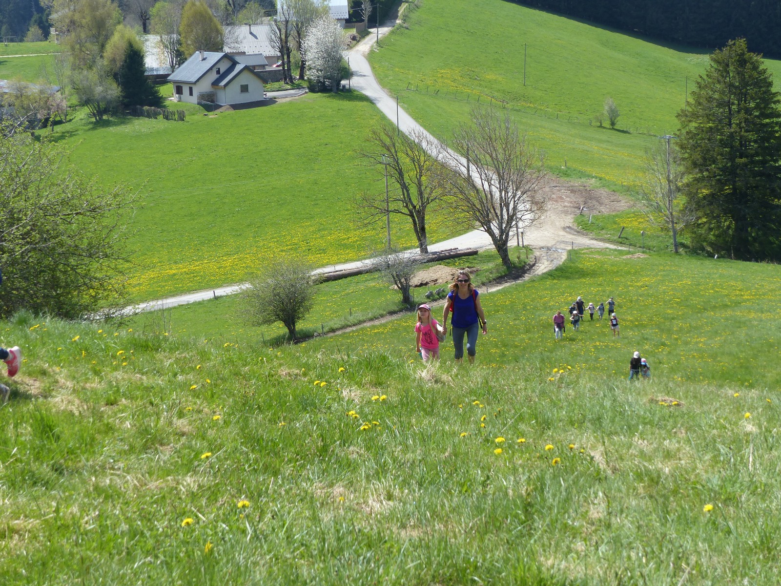 A09-Montée au pique nique_copy_1600x1200.jpg