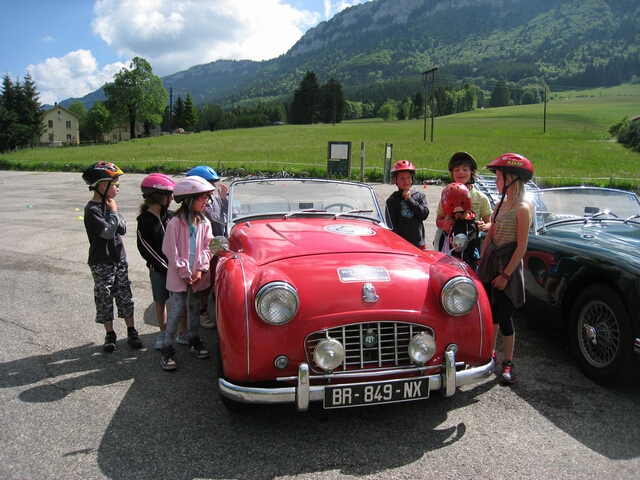 0206 voiture rouge.jpg