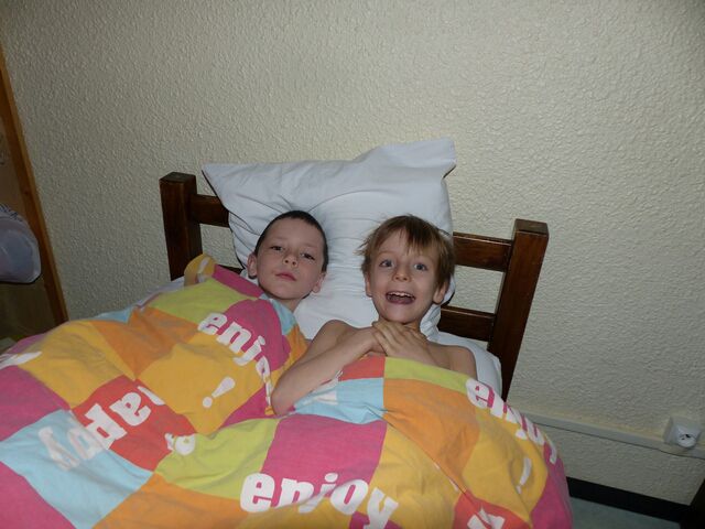 Jeudi - uch8rrshz74jf6.jpg