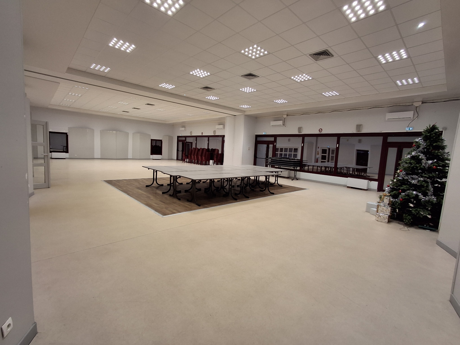 SALLE SDF DEC 2024.jpg