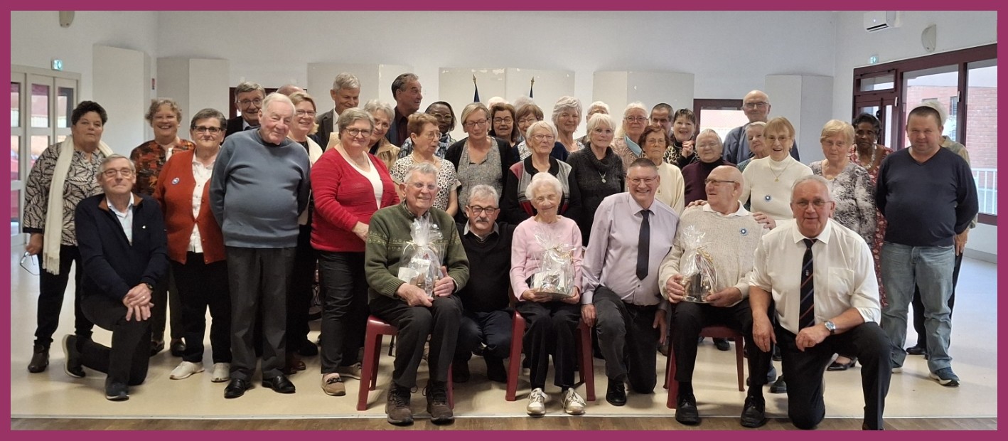 11 NOV AC GROUPE.jpg